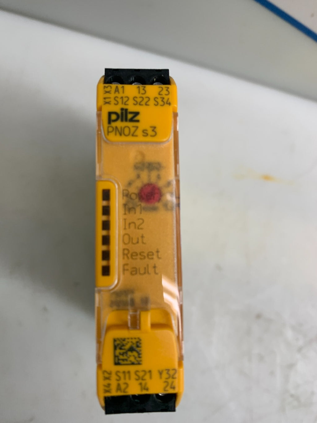 PILZ 750103 PNOZ s3  24VDC 2 n/o Safety Relay1