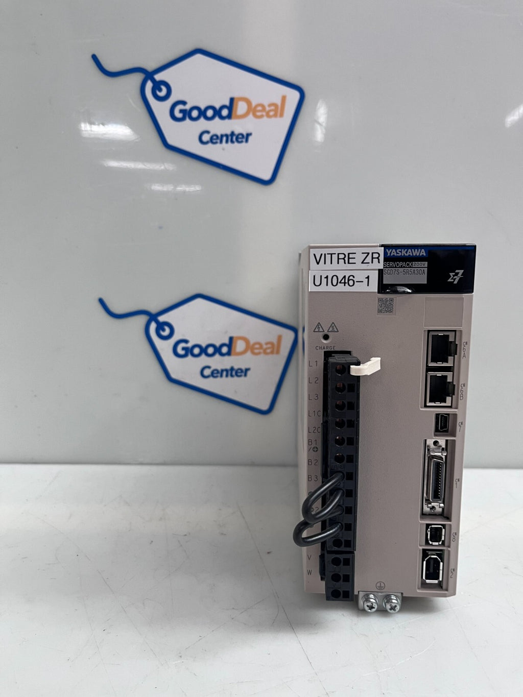 YASKAWA SGD7S-5R5A30A ServoPack 200V