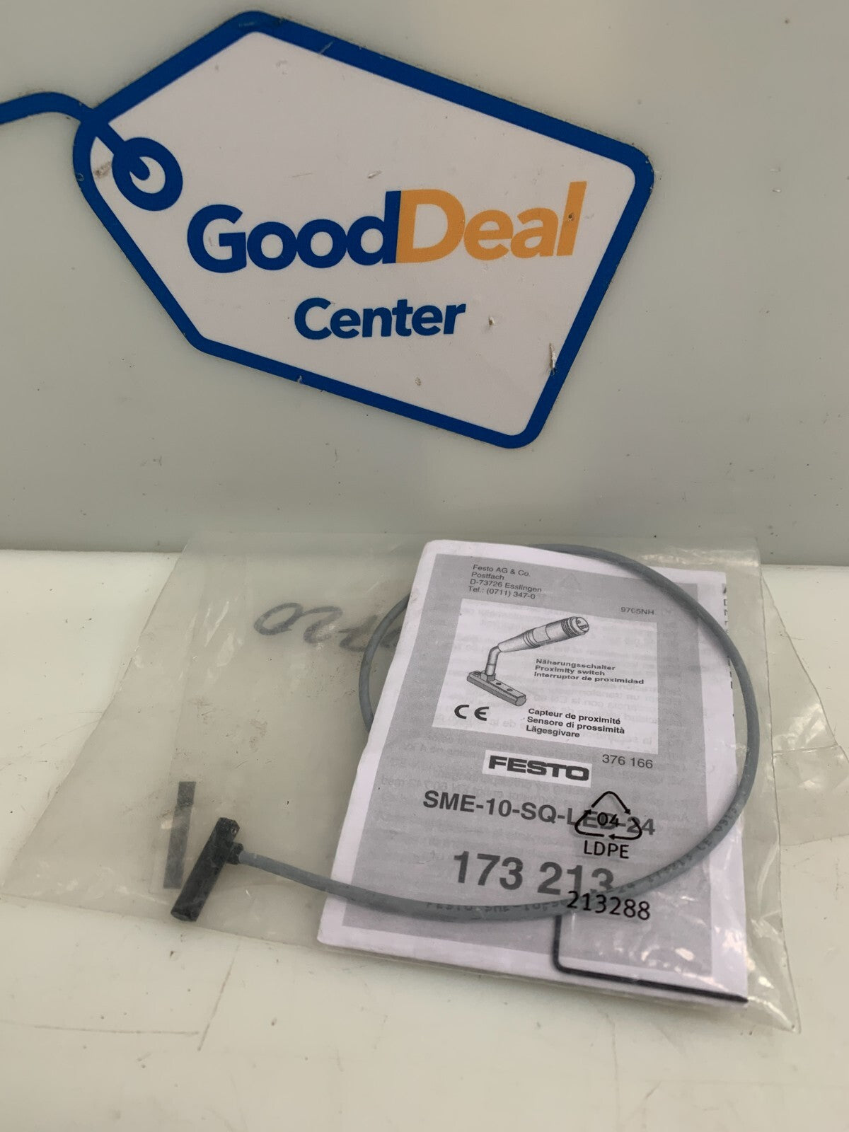 Festo SME-10-SQ-LED-24 173 213 Proximity Switch0