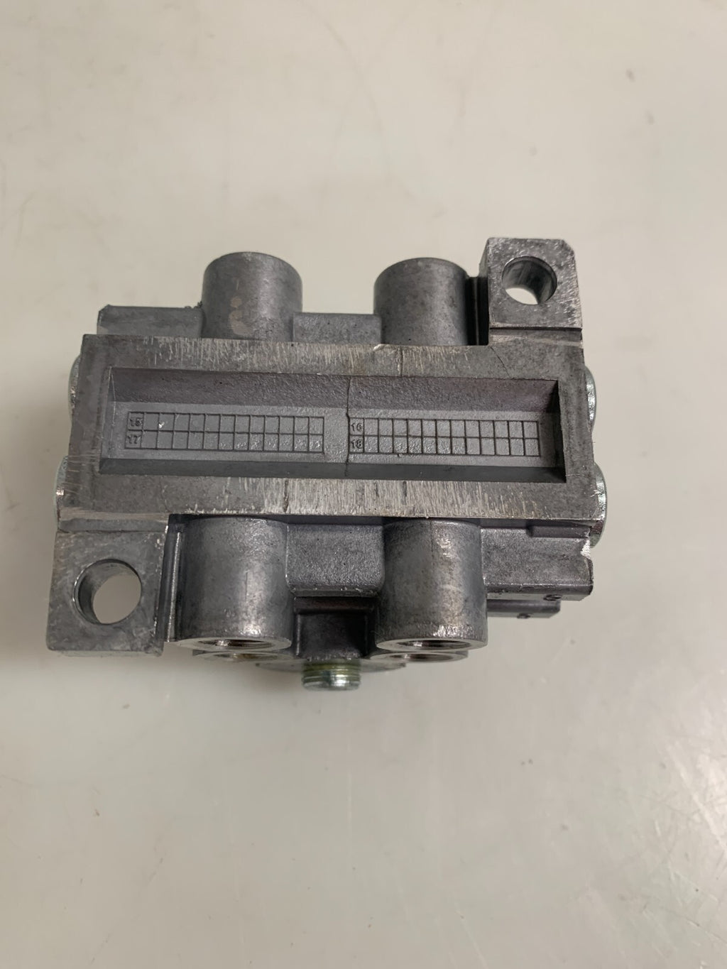 PULSAR LUBE HALS HU-8RS 2203 DIRECTIONNAL LUBE UNIT3