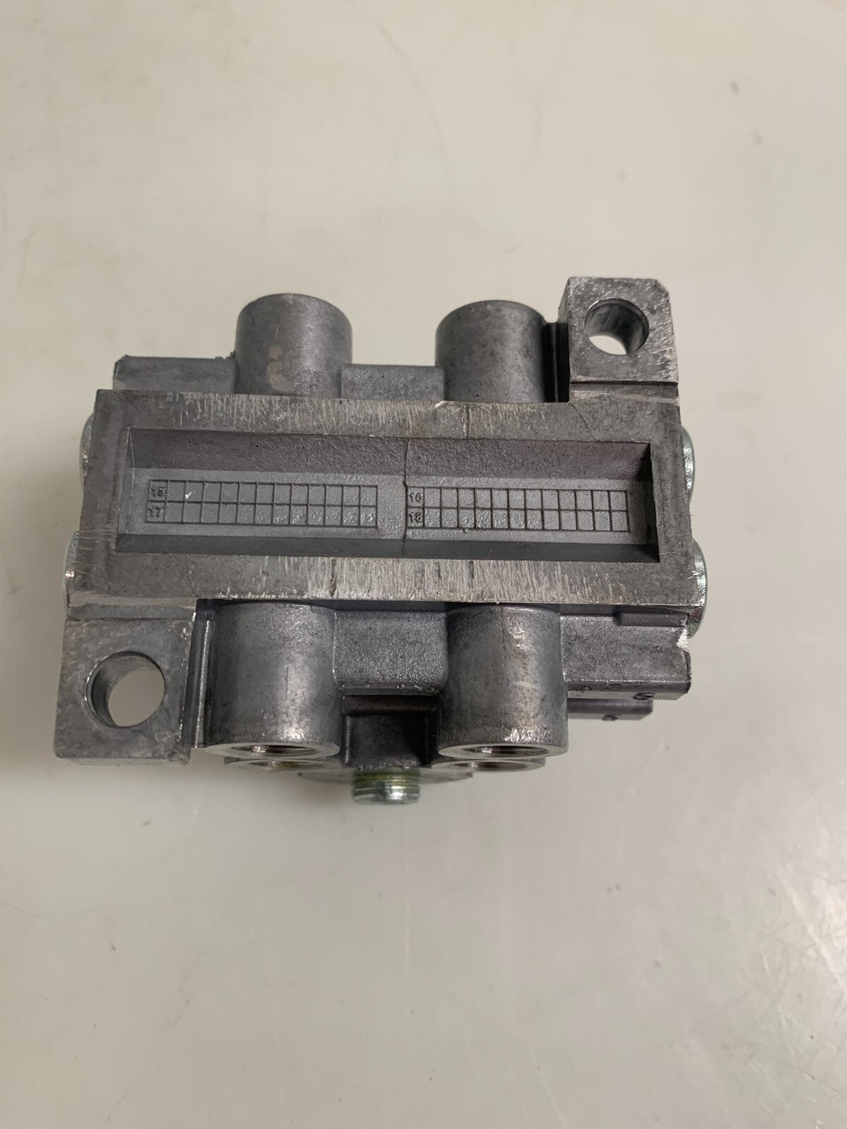 PULSAR LUBE HALS HU-8RS 2203 DIRECTIONNAL LUBE UNIT3