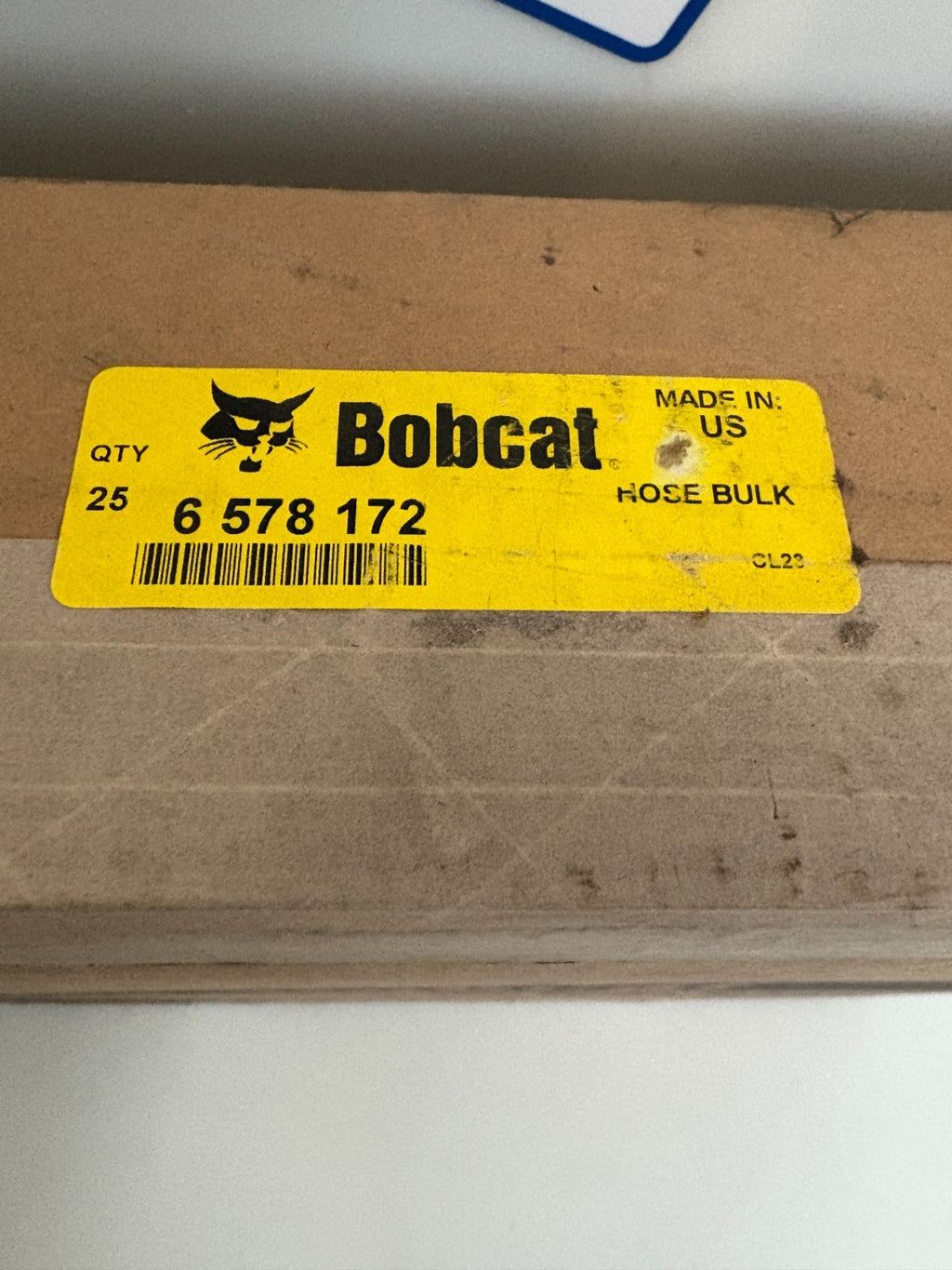 BOBCAT HYDRAULIC HOSE (PARKER) 5/8" #6578172 25 PER BOX