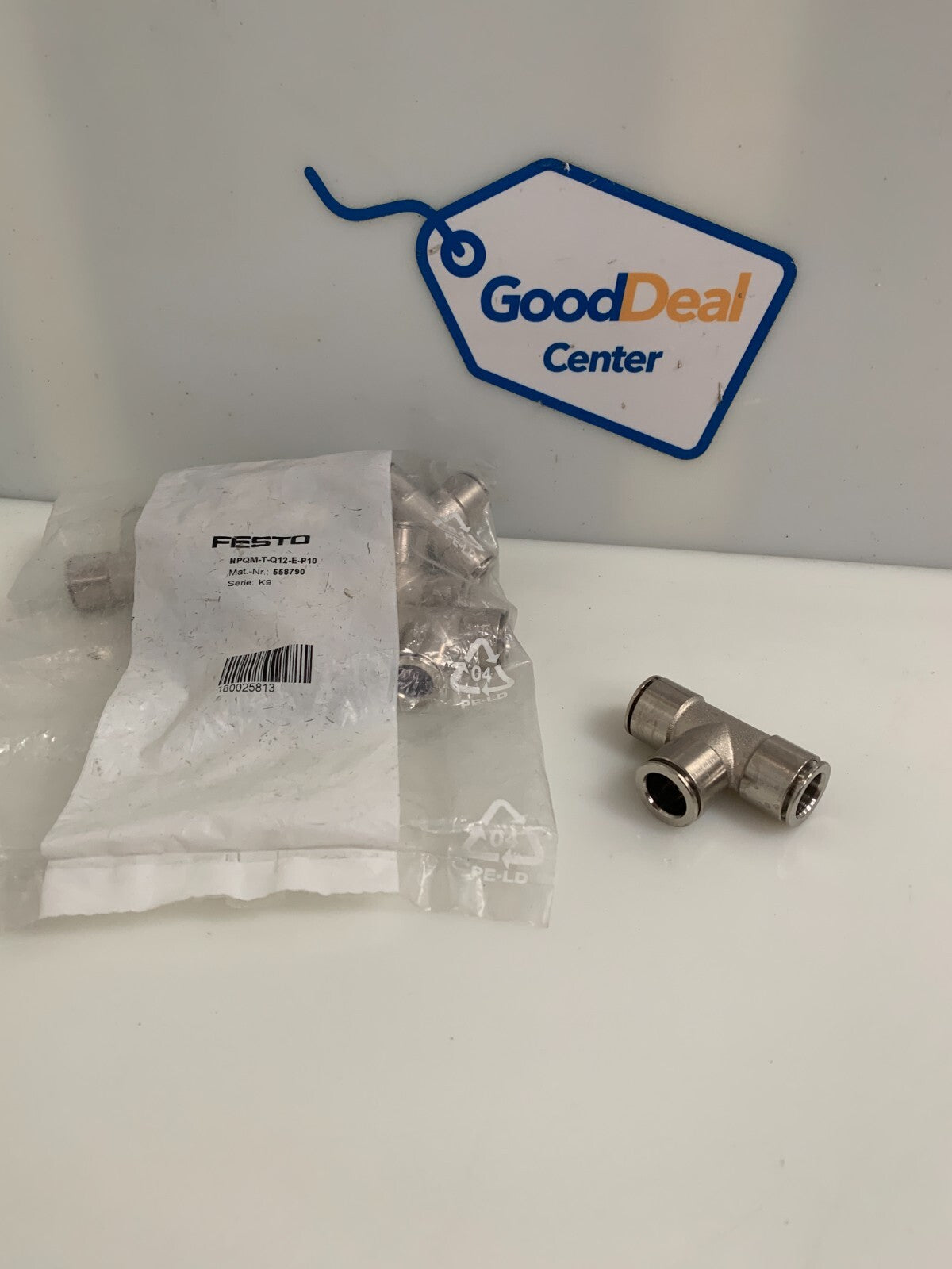FESTO  NPQM-T-Q12-E-P10    Push In T Connector   558790