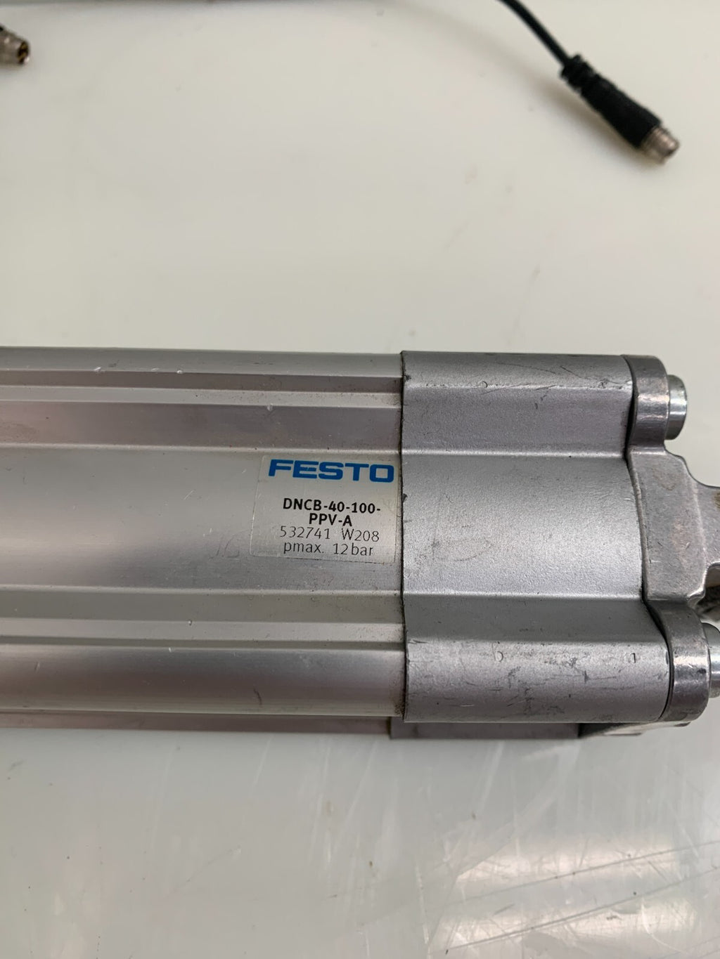 FESTO DNCB-40-100-PPV-A  Pneumatic Cylinder 532741 w/2 SICK RZT6 Sensors 1023973