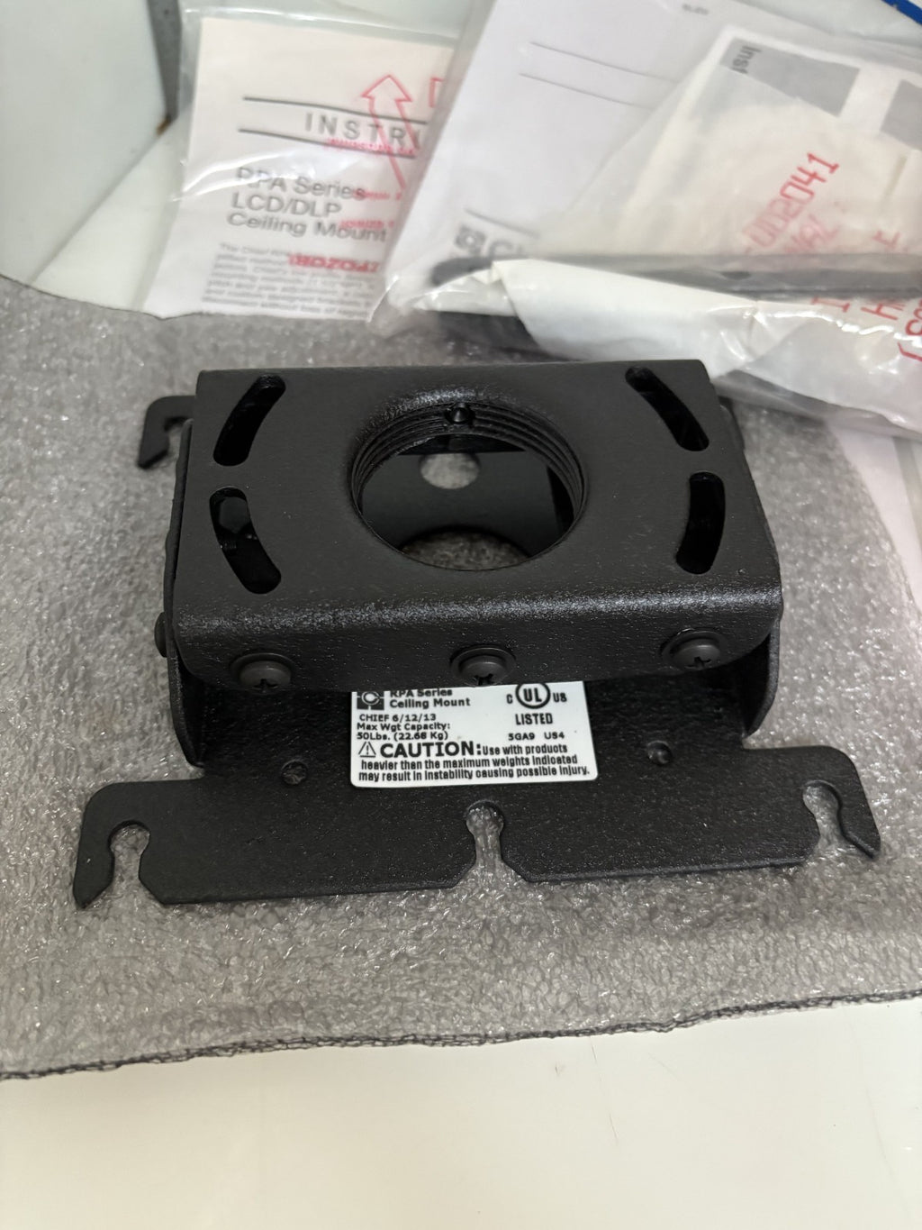 CHIEF MILESTONE LCD/DLP PROJECTOR CEILING MOUNT-BLACK MODEL : RPA42