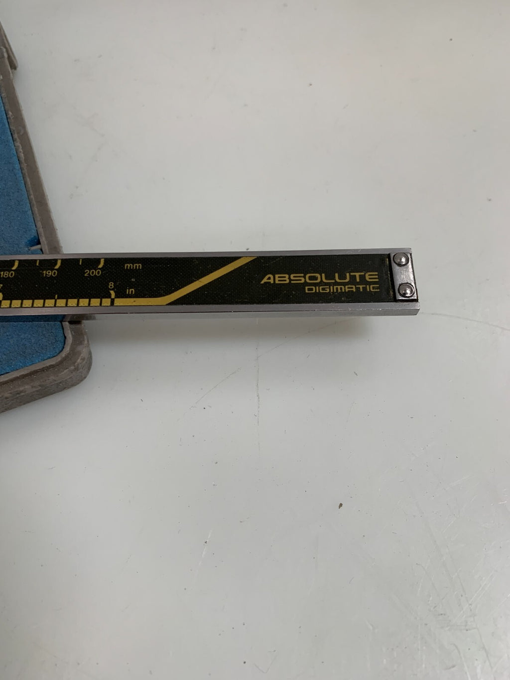 MITUTOYO 8" VENIER ABSOLUTE DIGIMATIC CALIPER CD-82