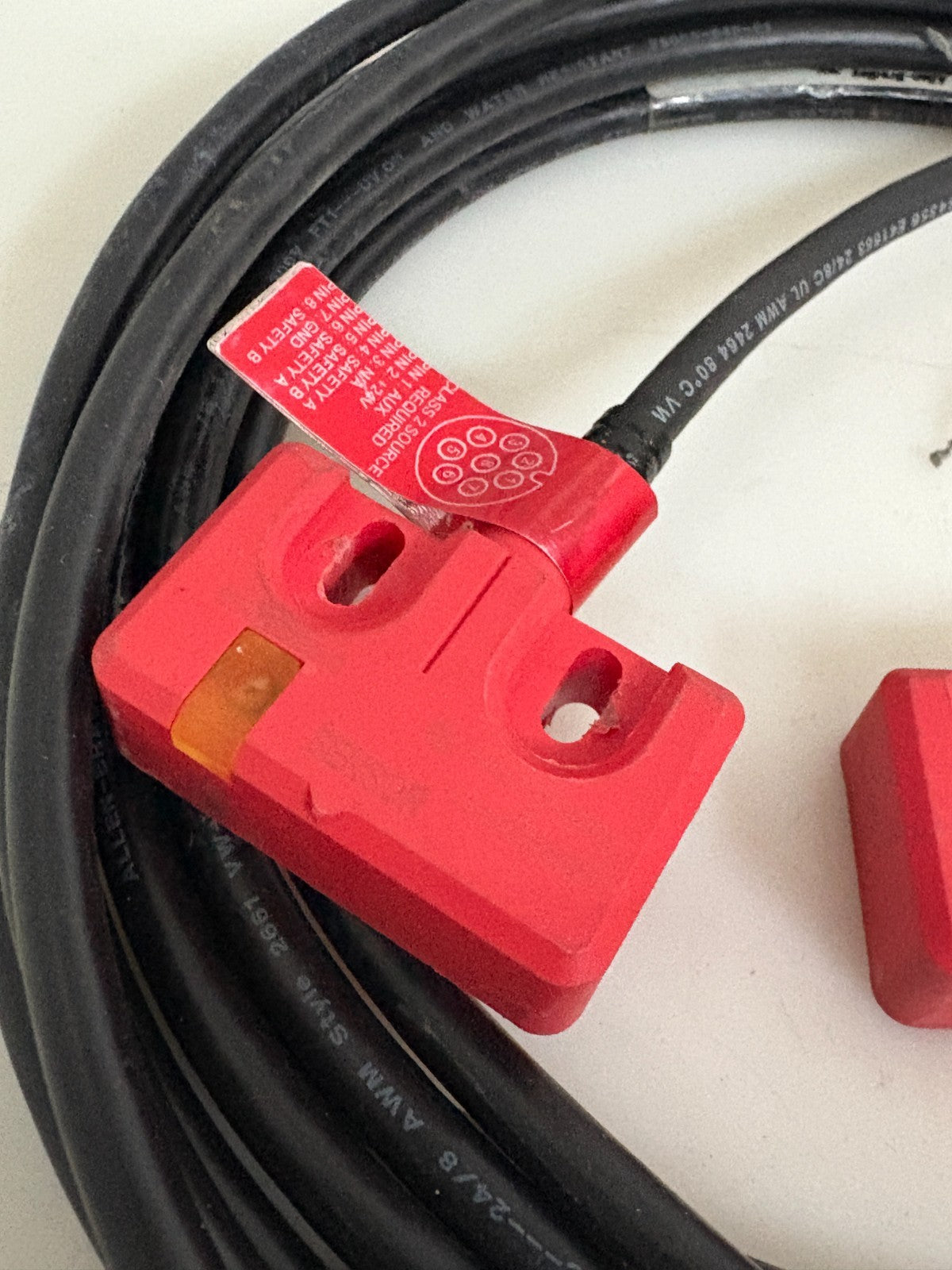ALLEN BRADLEY NONN CONTACT SWITCH W/CABLE1