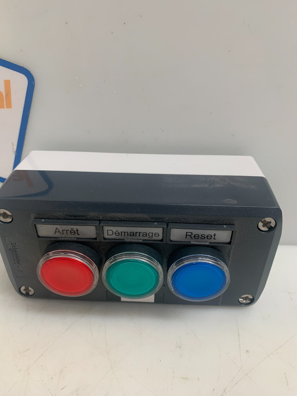SCHNEIDER ELECTRIC CONTROL 3 BUTTON BOX XALD039000SC028