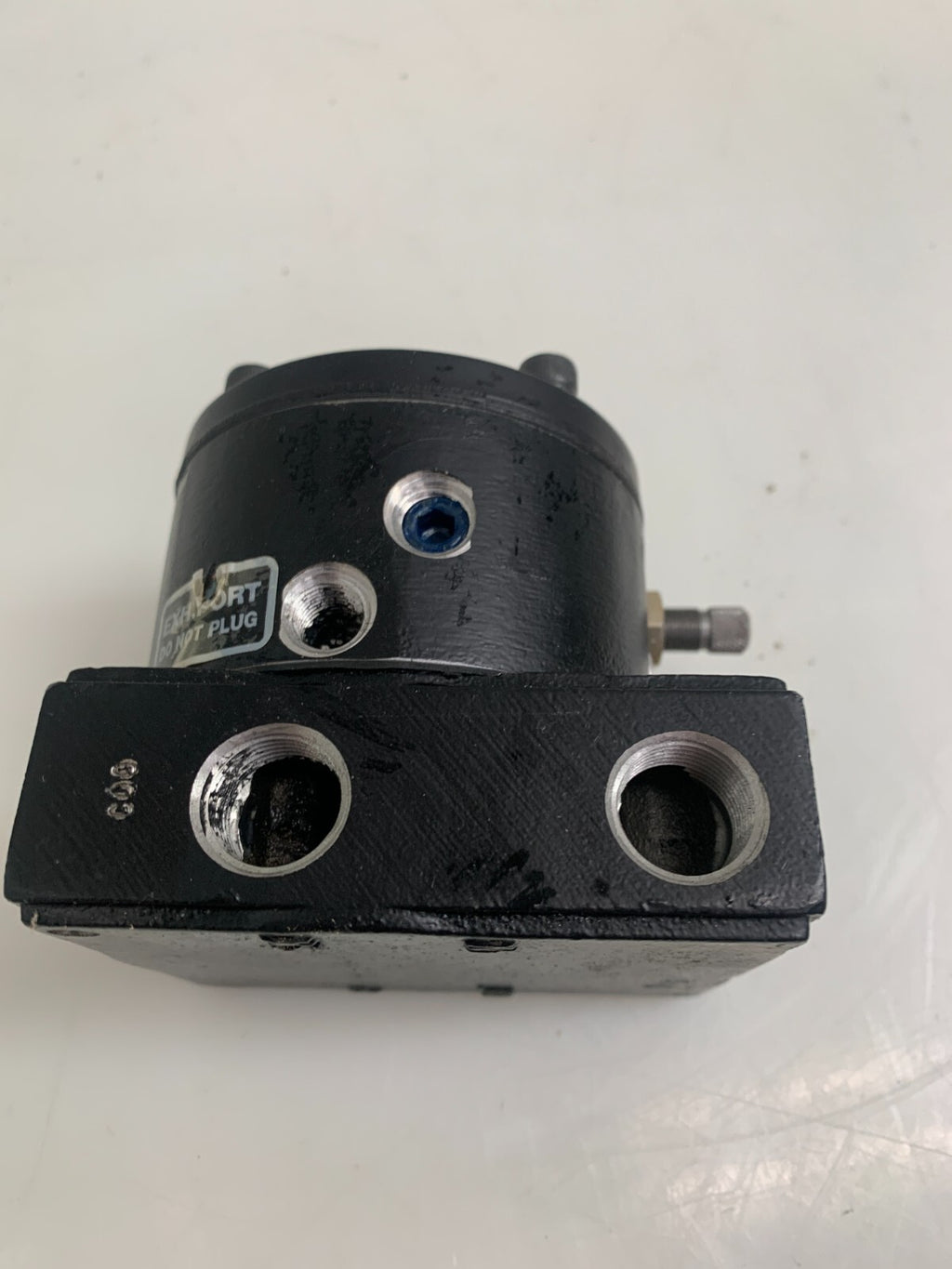 NORGREN  Air Control Valve  D1013B-04-A14