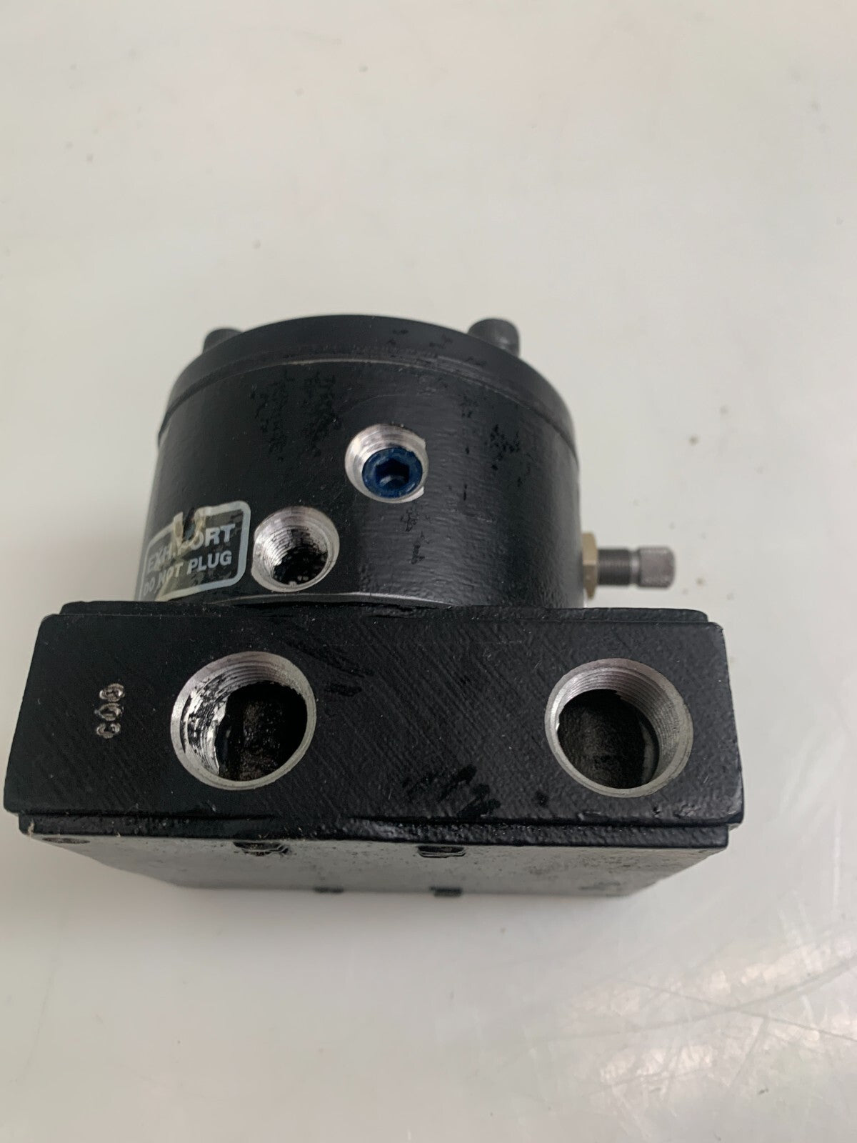 NORGREN  Air Control Valve  D1013B-04-A14
