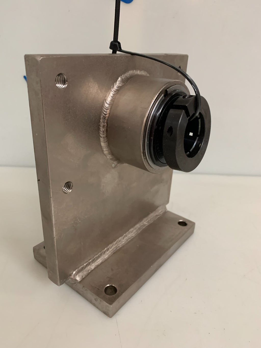 DOUGLAS MACHINERY BEARING BRACKET 9010664