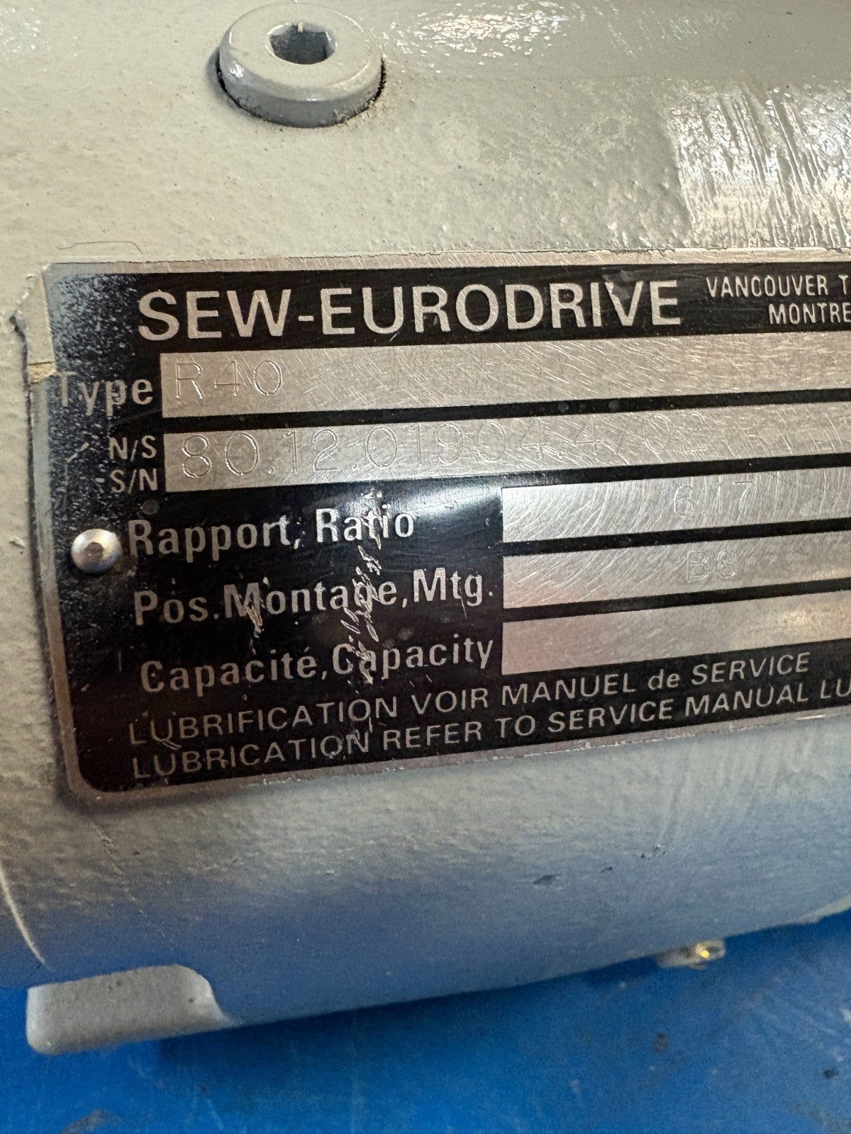 SEW EURODRIVE GEAR MOTOR R40 DT 80N4 W/R40 GEAR BOX2