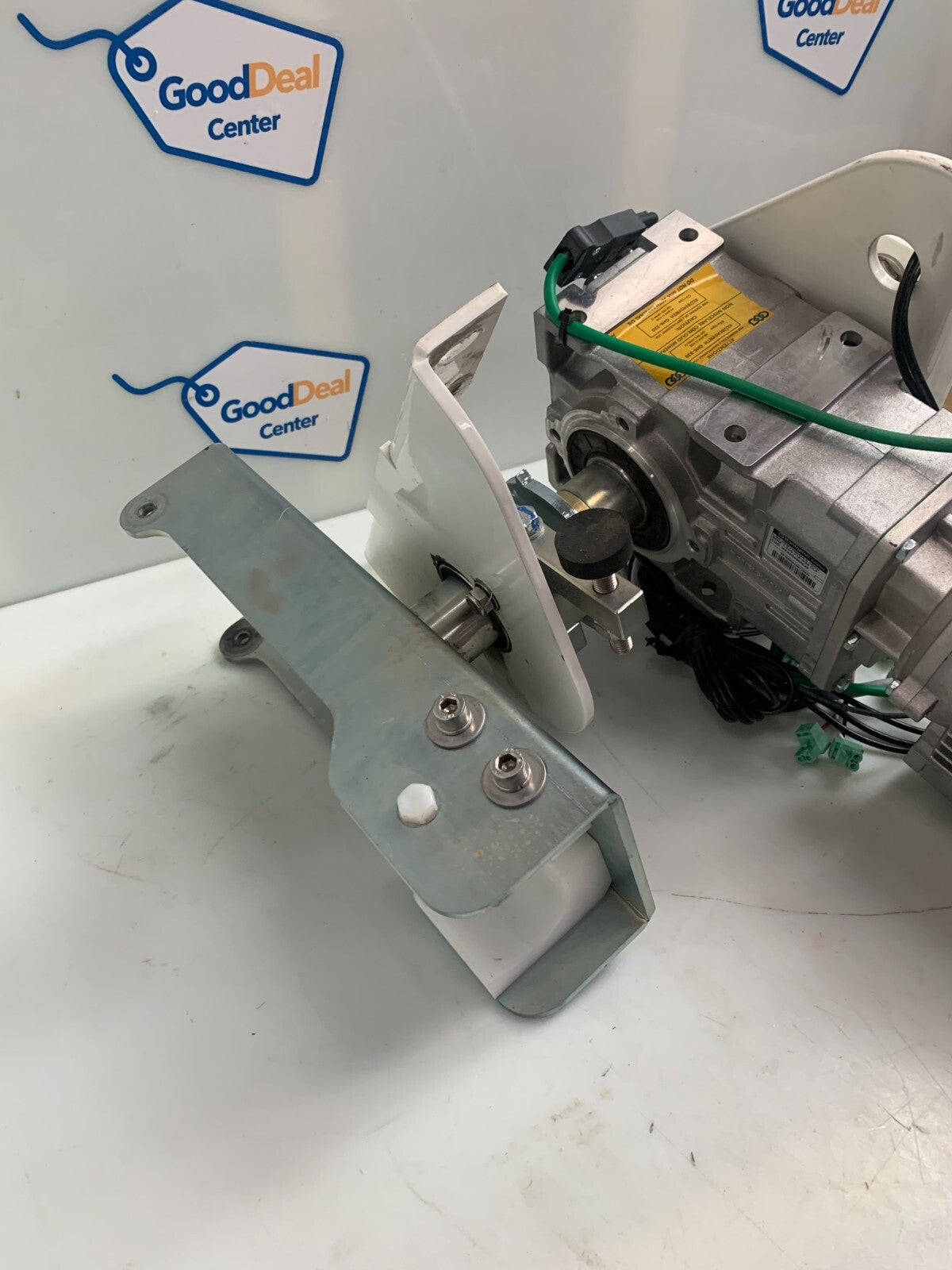 BONFIGLIOLI Motor Unit : 8E03020028 Lifting Gear & ME52G0660040 Reducer