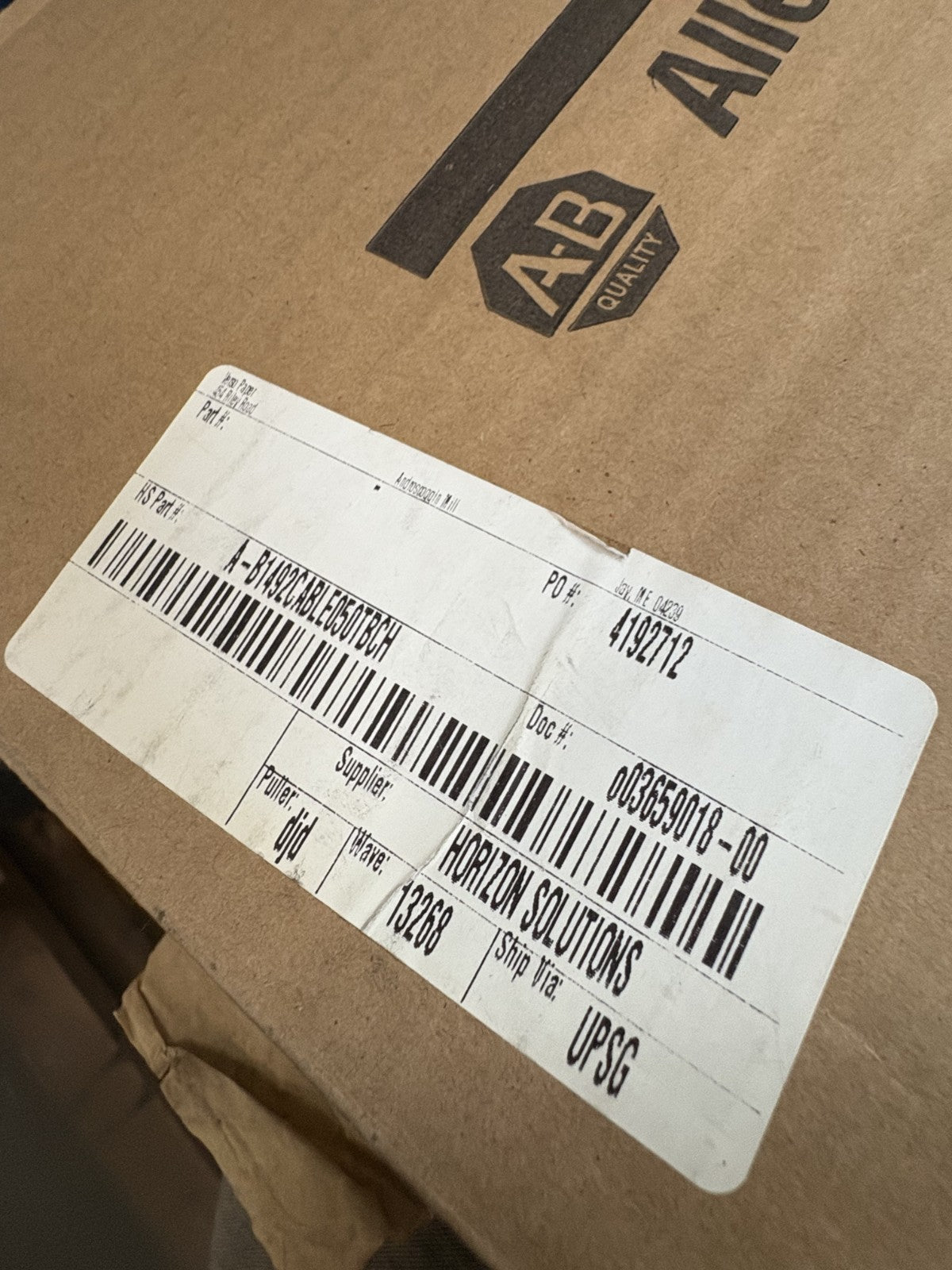 ALLEN BRADLEY I/O MODULE READY CORDSET CABLE 2.5M 1492-CABLE050TBCH C5