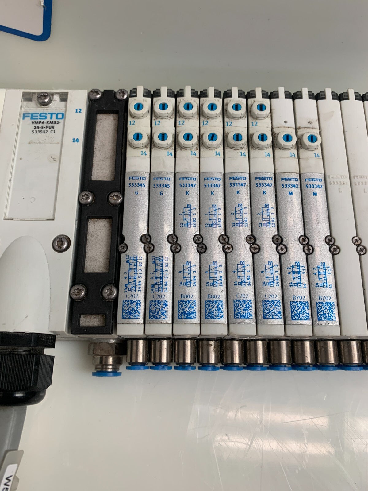 FESTO  Manifold Unit   (Details in description)1