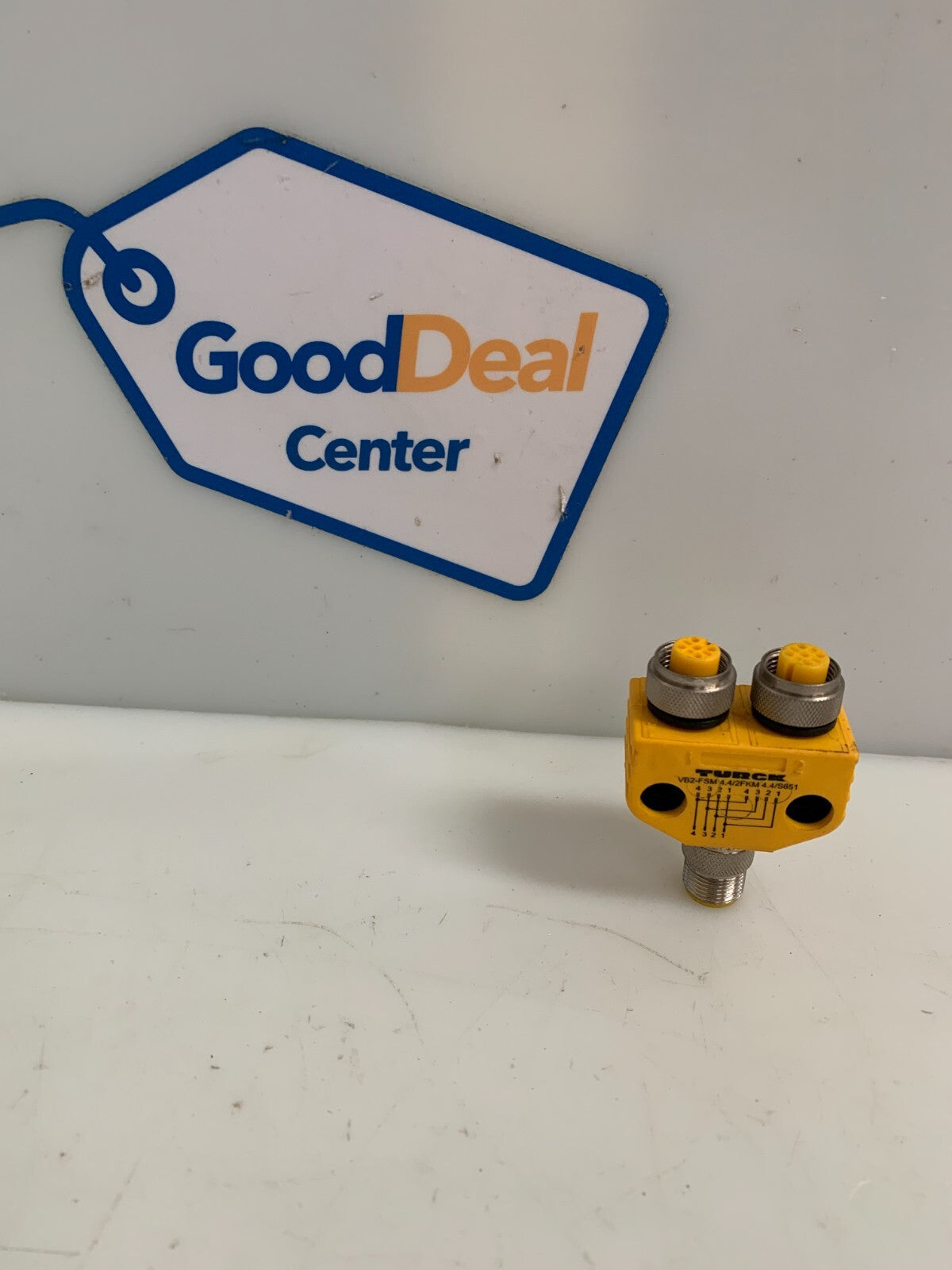 TURCK SPLITTER CONNECTOR VB2-FSM 4.4/2FKM 4.4/S651