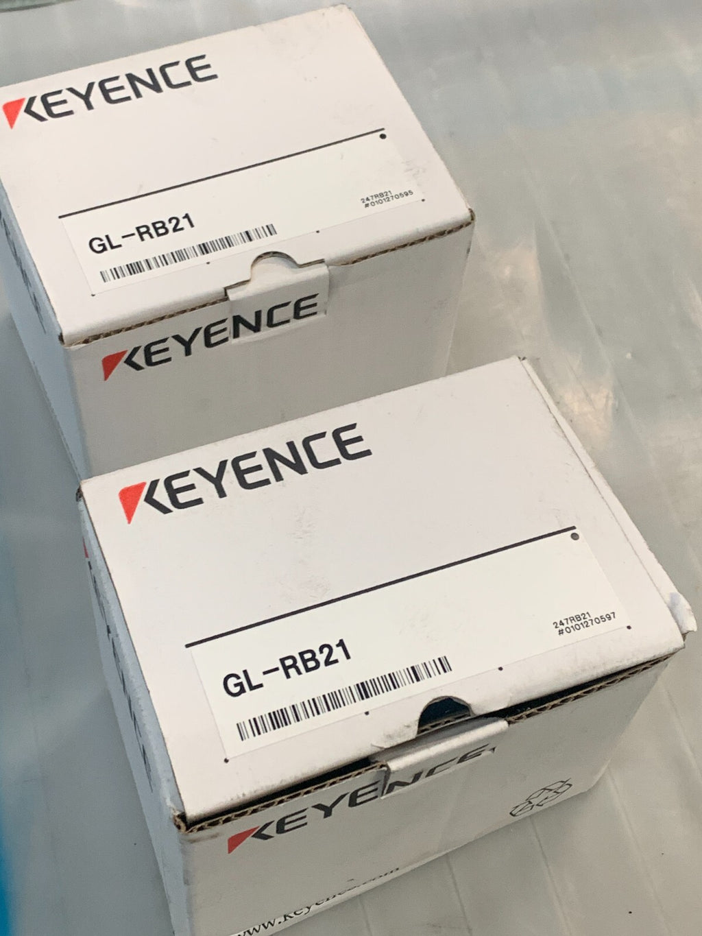 KEYENCE LIGHT CURTAIN RECEIVER AND TRANSMITTER GL-R64H W/2 BRACKET KIT GL-RB21