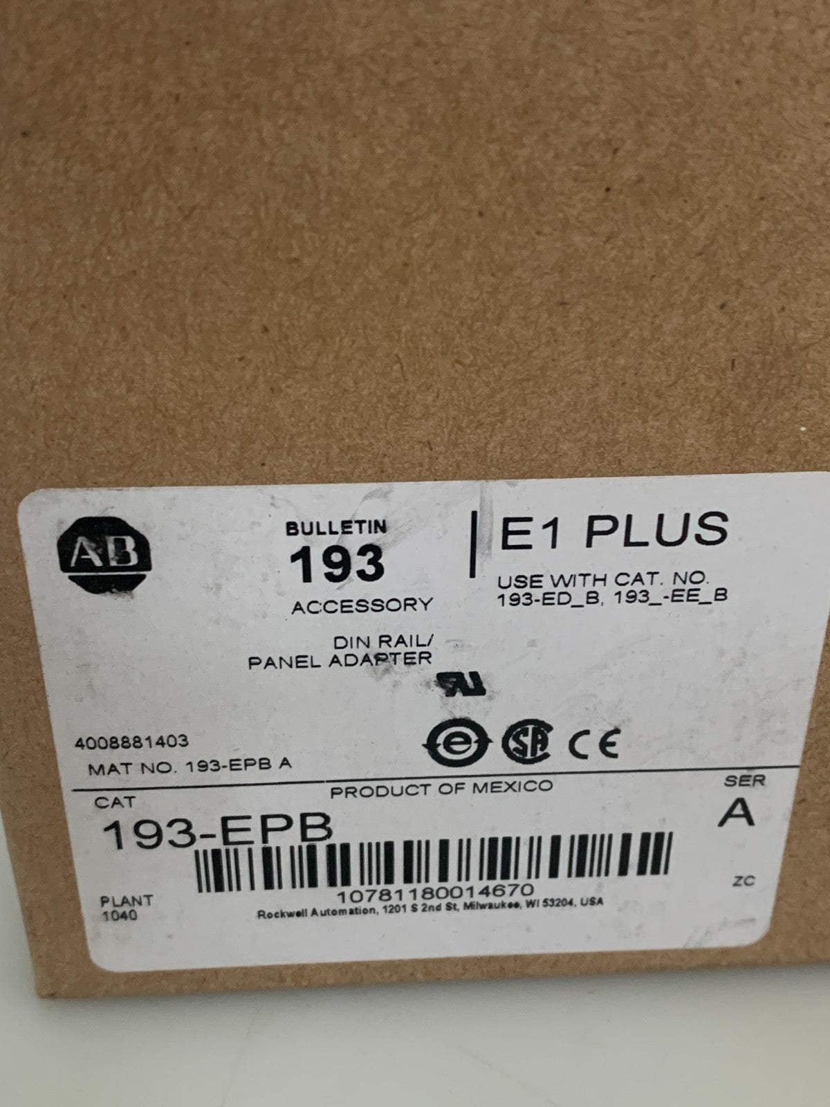 LOT OF 2 ALLEN BRADLEY DIN RAIL PANEL ADAPTOR 193-EPB SER A