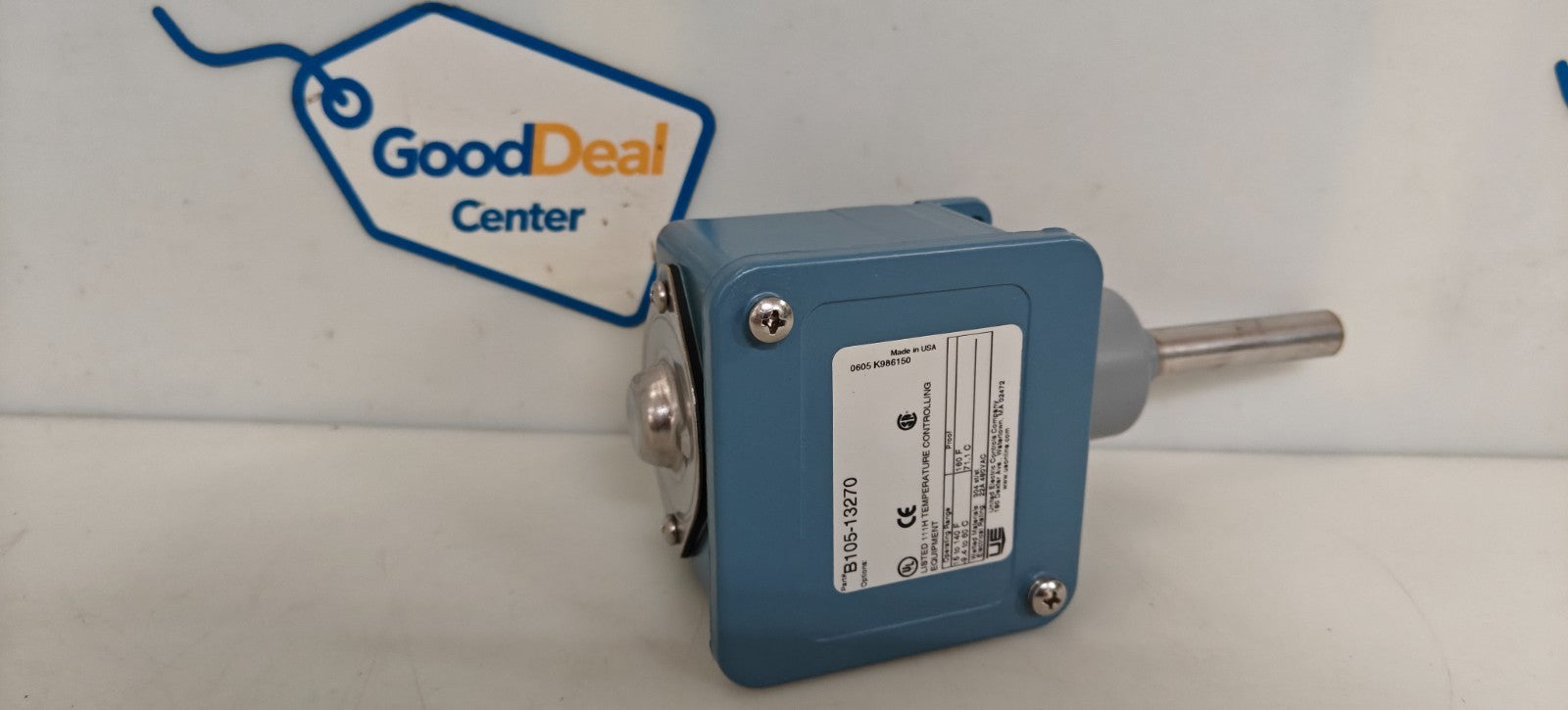 UNITED ELECTRIC CONTROLS TEMPERATURE CONTROLLER B105-132700