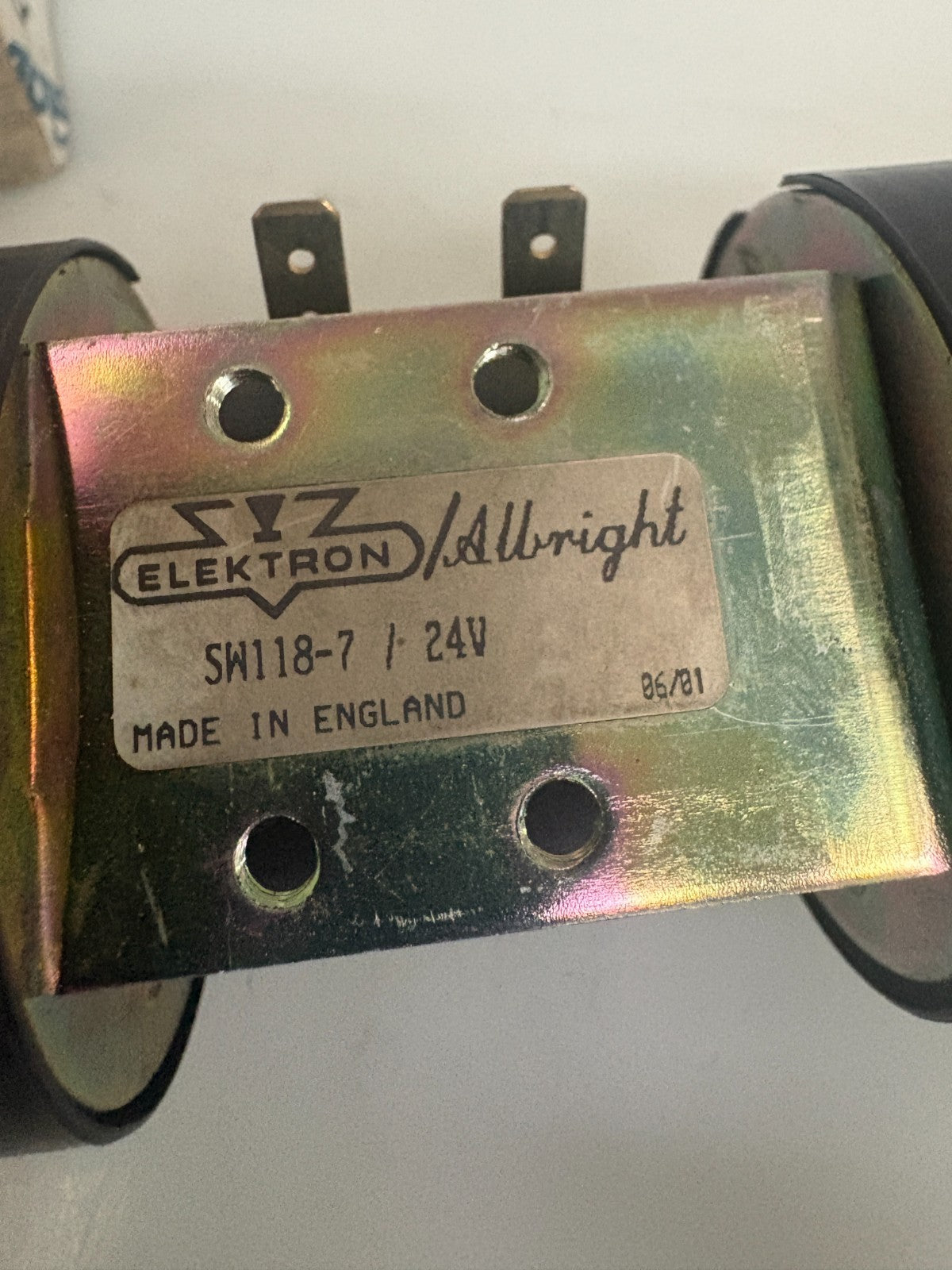 ALBRIGHT CONTACTOR 24V SW118-73