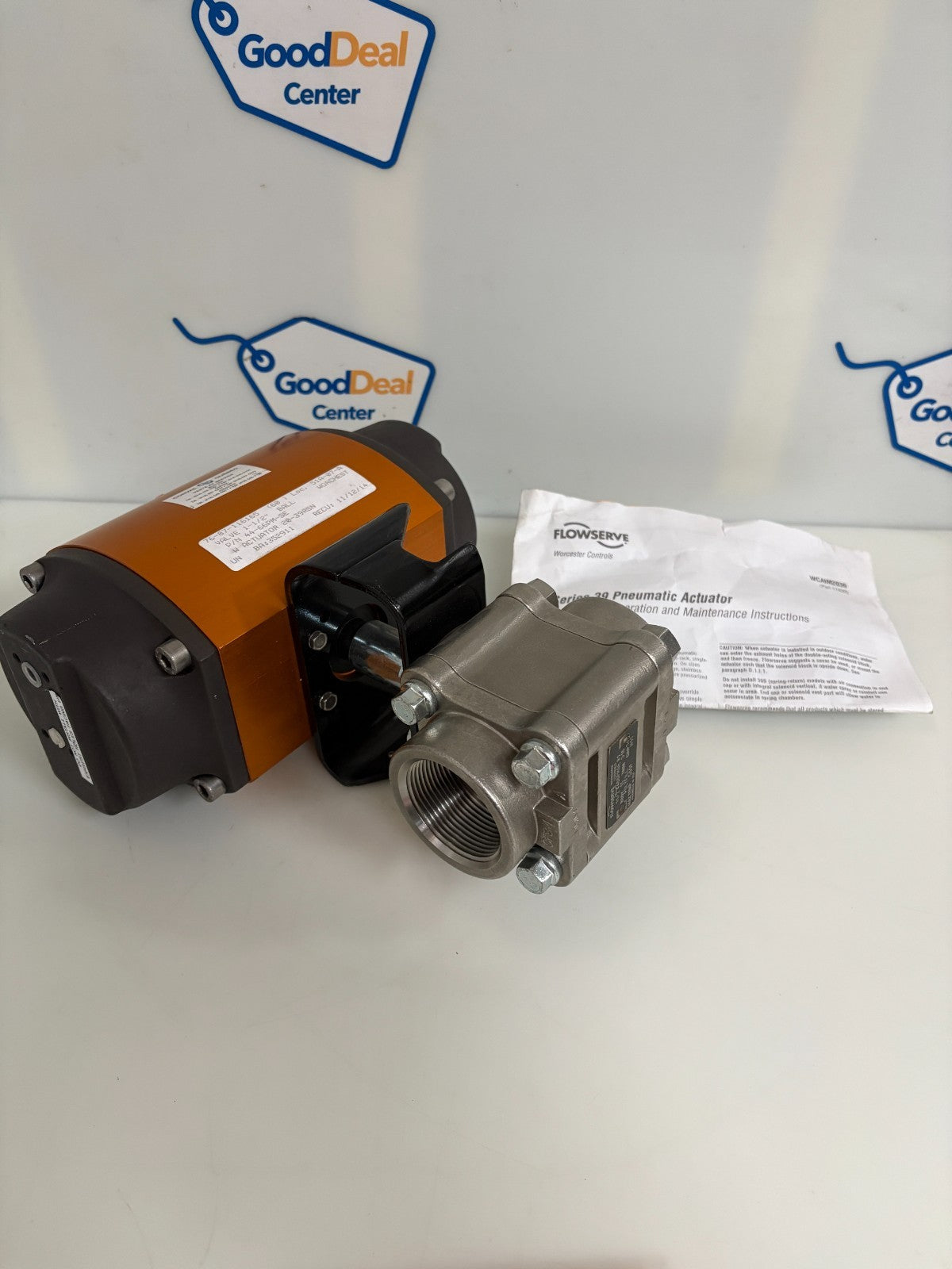 FLOWSERVE PNEUMATIC VALVE ACTUATOR 20 39 SN R6 W/MK510 AND WORCESTER0