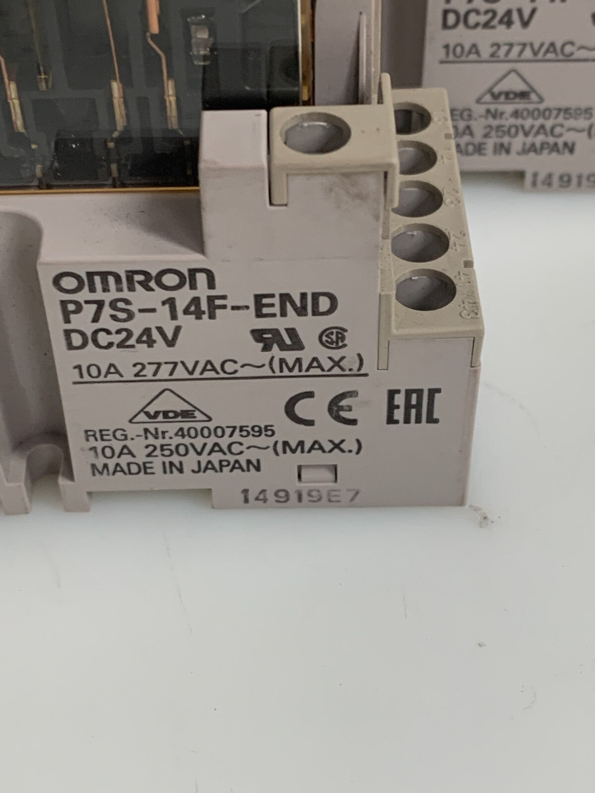 LOT OF 4 OMRON SAFETY RELAY G7S-4AZB-E  DC 24V  W/P7S-14F - END