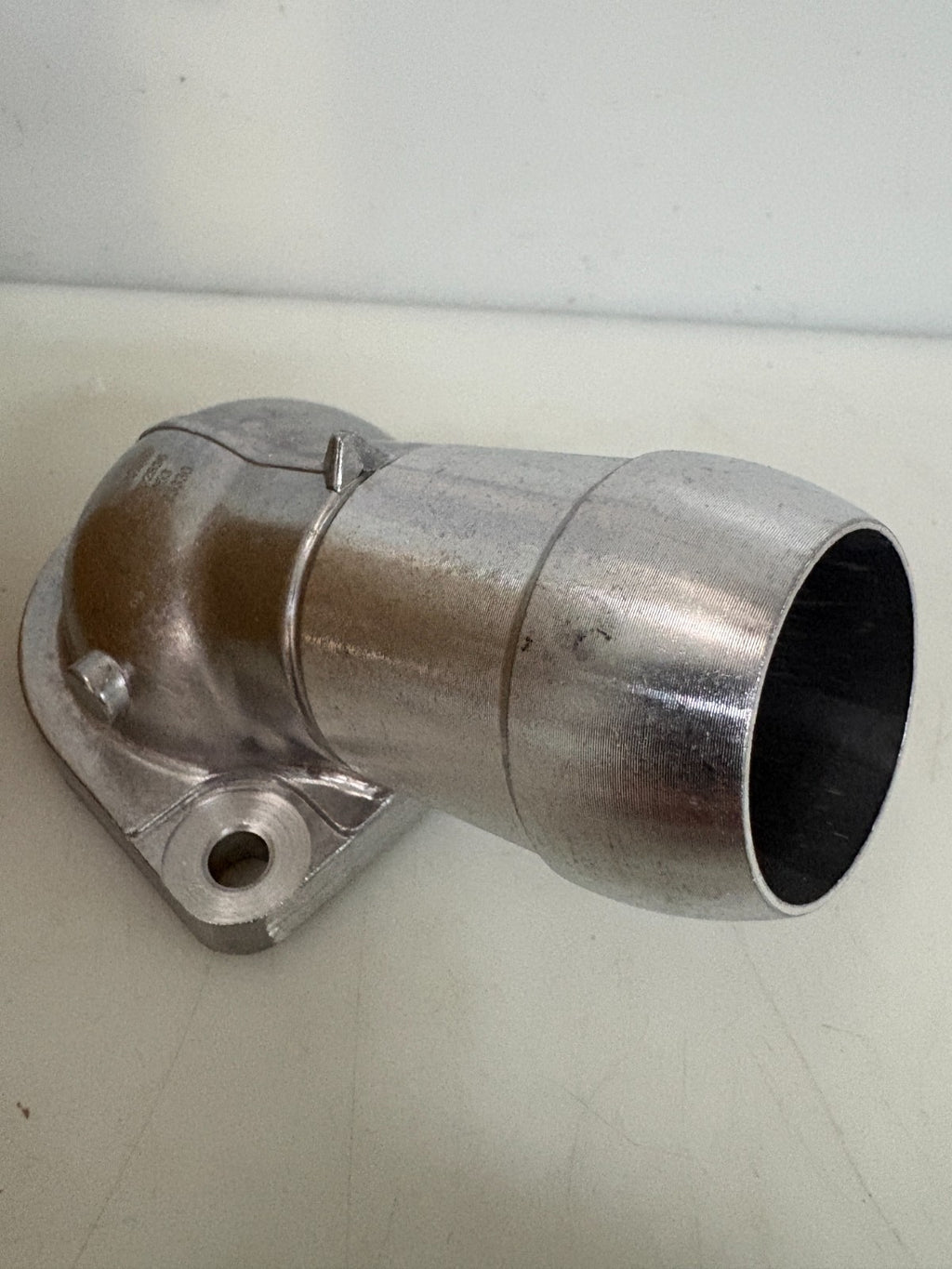 DORMAN WATER OUTLET 902-836 1