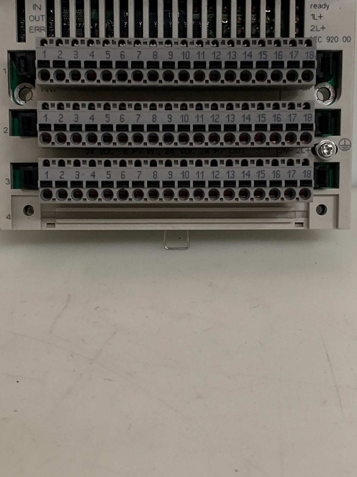 SCHNEIDER AUTOMATION I/O BASE HIGH SPEED COUNTER TSX MOMENTUM