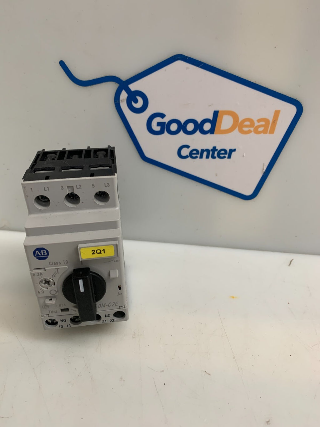 ALLEN BRADLEY 140M-C2E-B63 Ser.C  Circuit Breaker/Motor Protector0