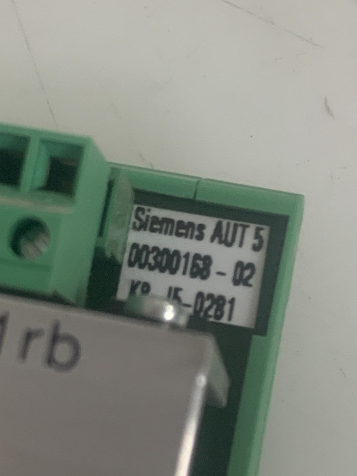 SIEMENS AUT 5 INTERFACE MODULE 00300168-02 PHOENIX CONTACT UMK - SE11.25-1
