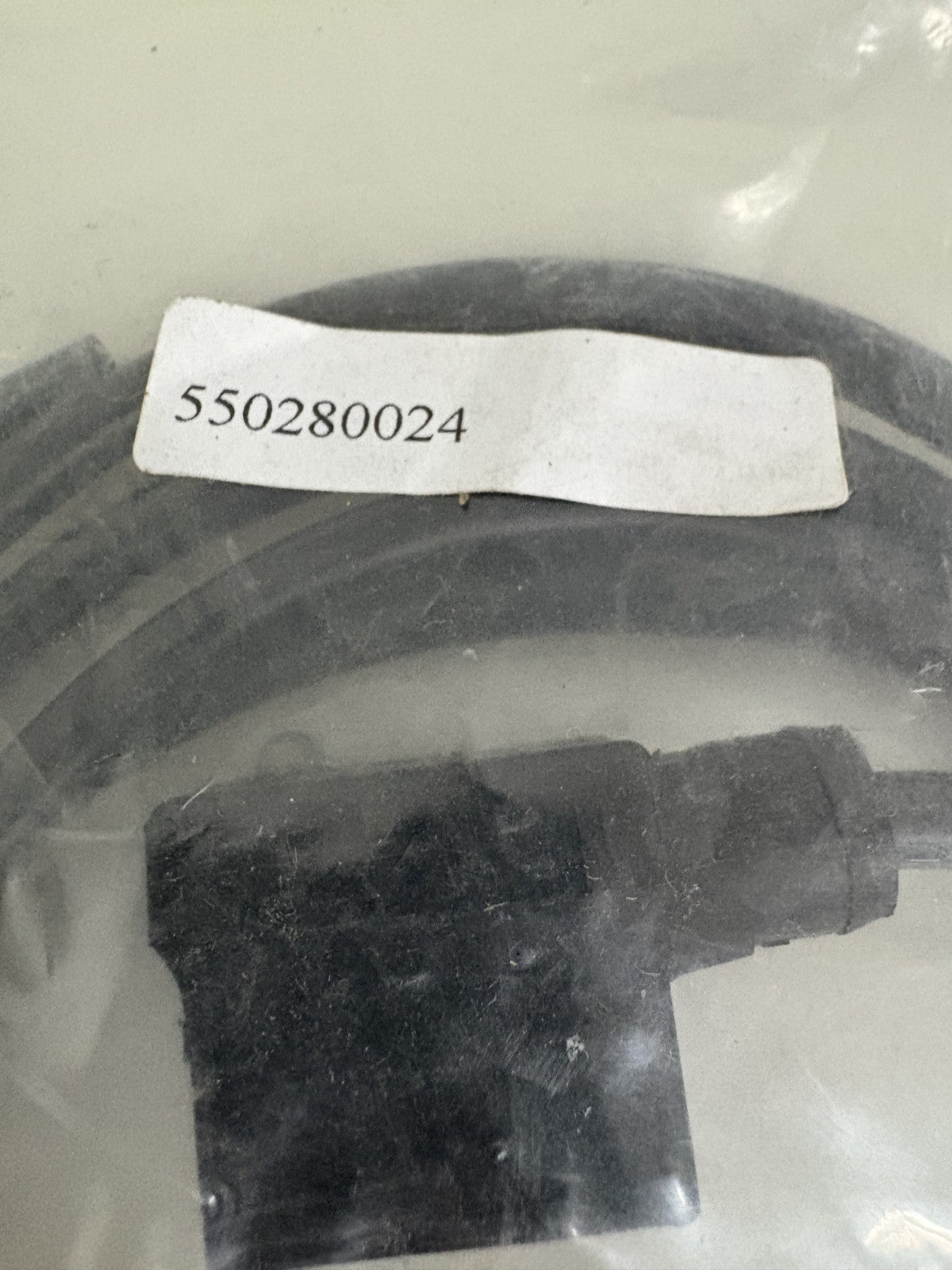 LOT OF 2 UNIST CONNECTOR CABLE 550280024