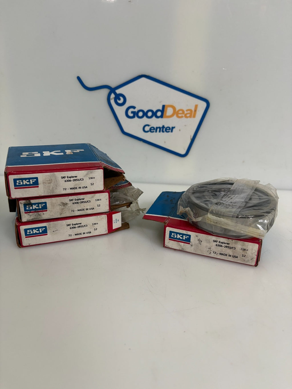 LOT OF 4 SKF EXPLORER DEEP GROOVE BALL BEARING 6306-2RS1/C3