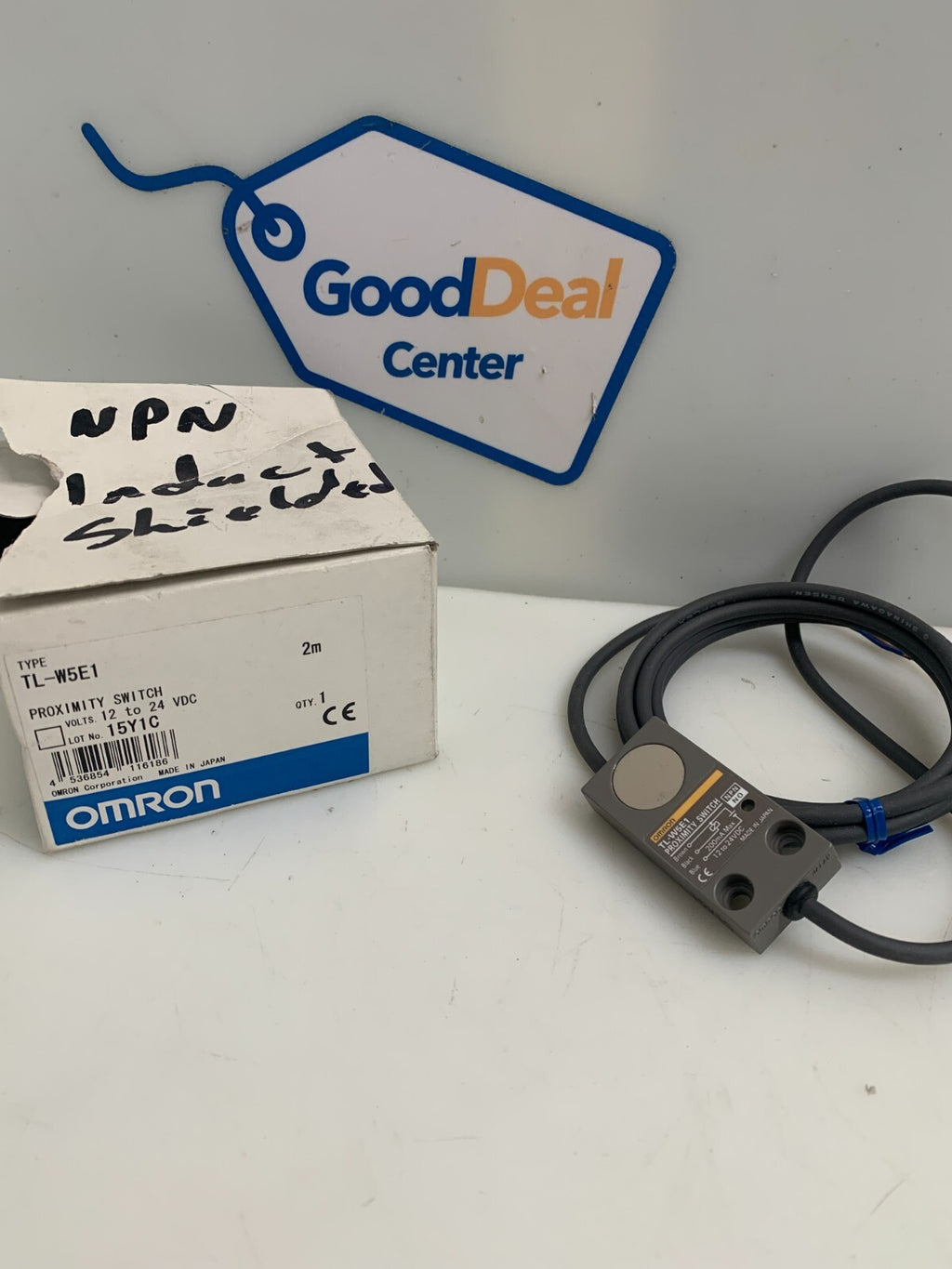 Omron TL-W5E1 Proximity Switch 12 to 24v