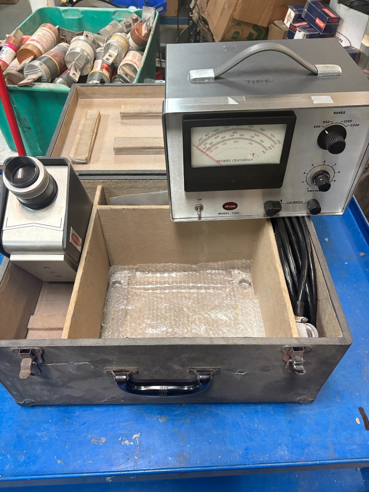 IRCON PYROMETER W/HEAT CAMERA 710C0