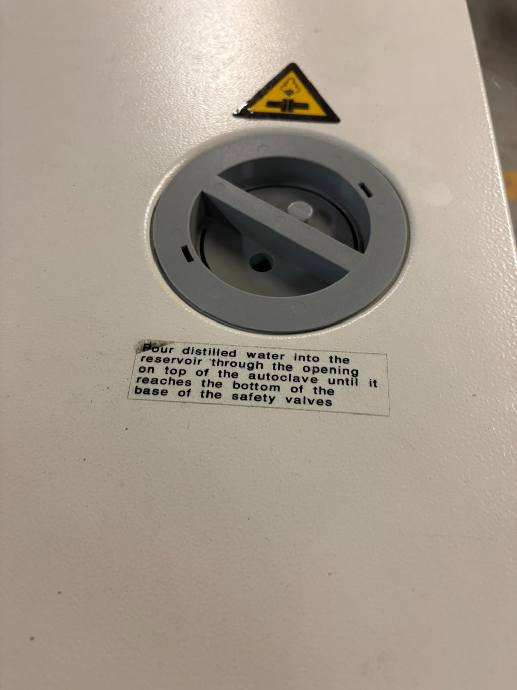 TUTTNAUER AUTOCLAVE STEAM STERILIZER MODEL 2340M-B/L