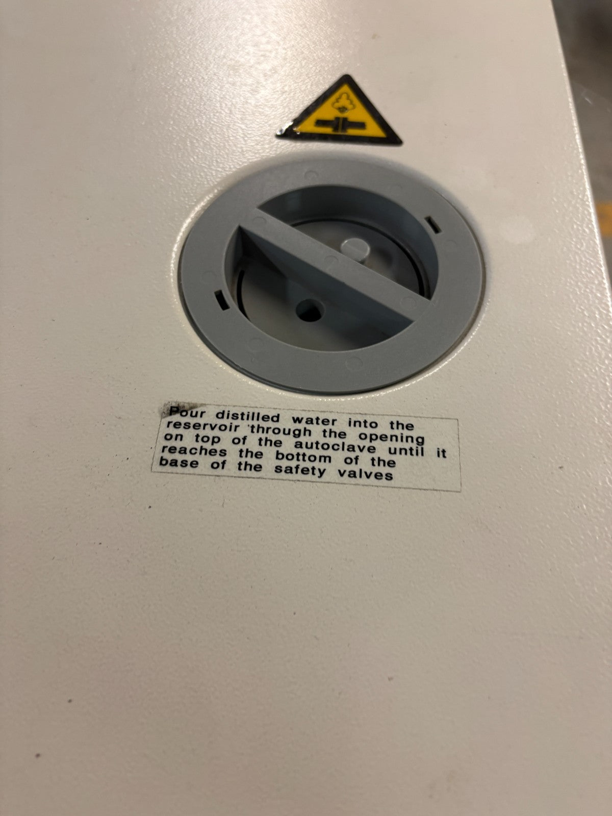 TUTTNAUER AUTOCLAVE STEAM STERILIZER MODEL 2340M-B/L