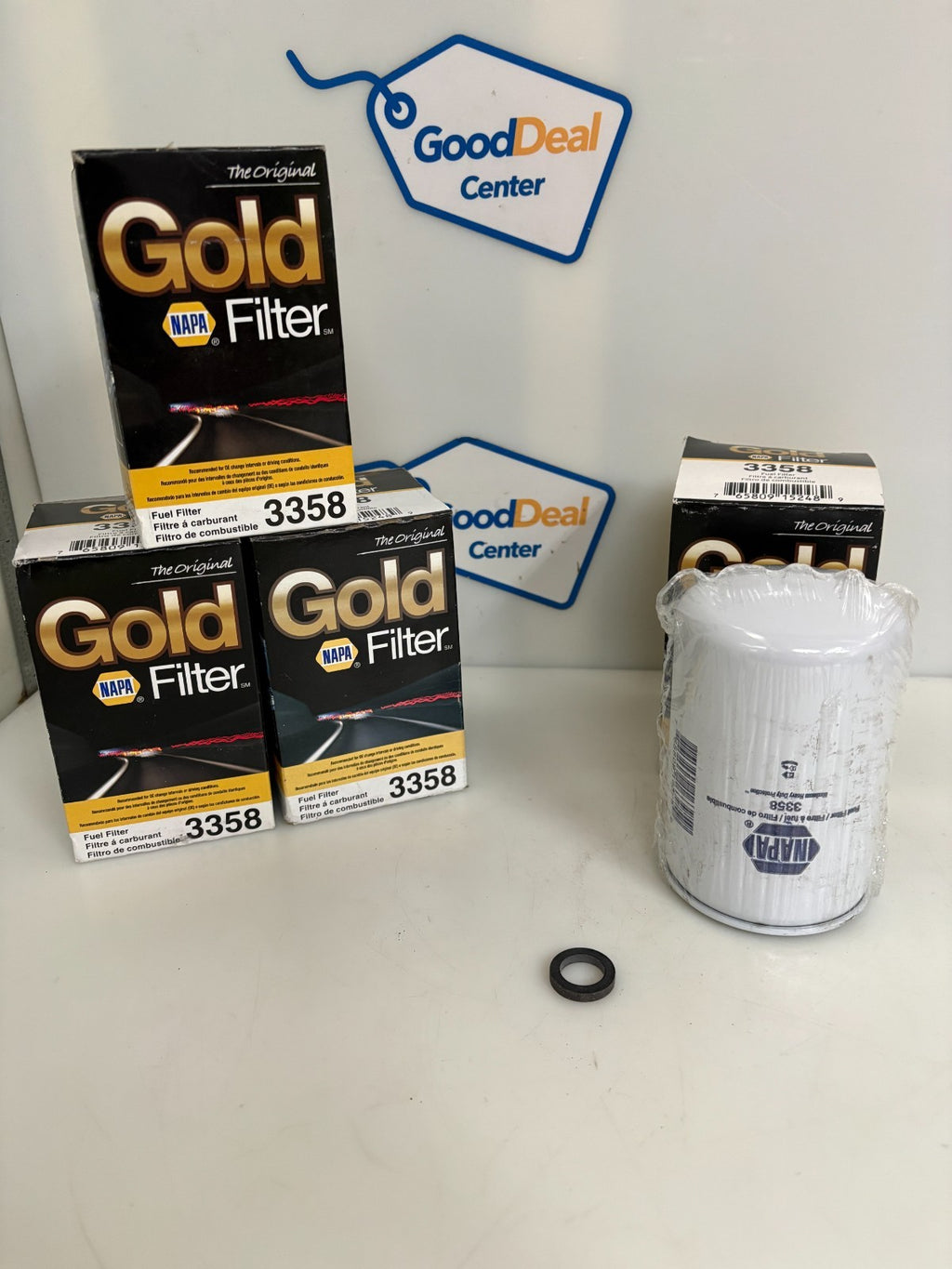LOT OF 4 NAPA GOLD FILTER FUEL FILTER #3358