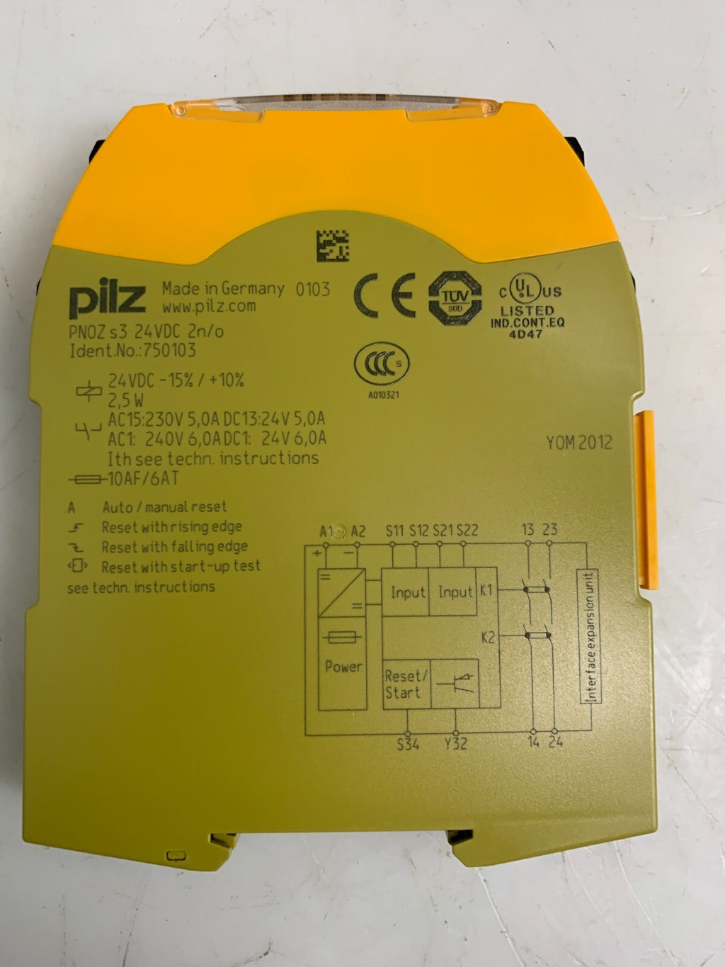 PILZ 750103 PNOZ s3  24VDC 2 n/o Safety Relay2