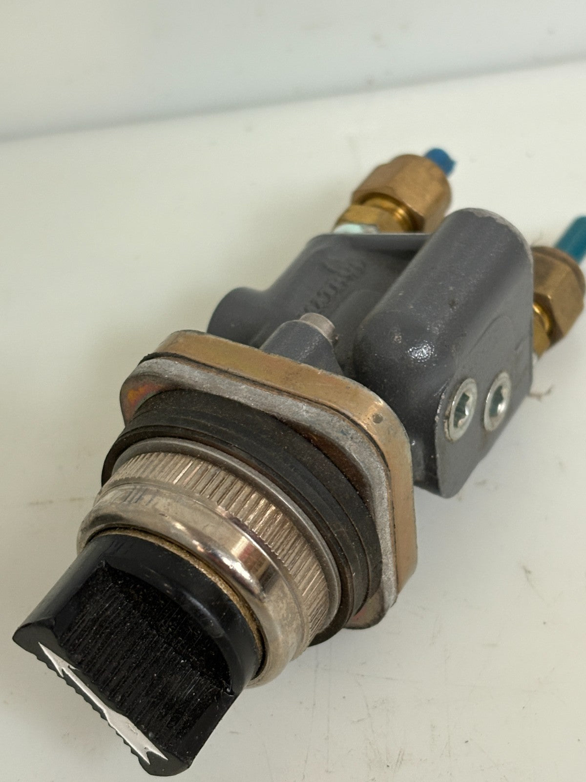 LOT OF 3 NUMATICS NUMATROL VALVE STOP SWAY 2 POSITION PE4-00012