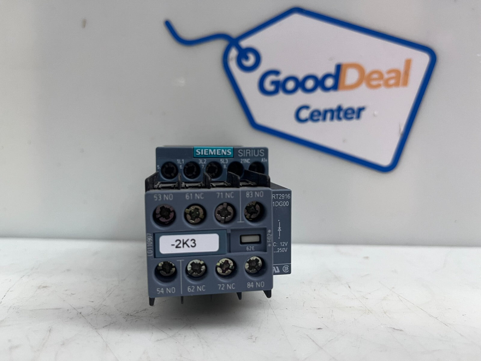 SIEMENS Sirius Contactor  3RT2017-1BB42  w/3RH2911-1GA22 & 1x 3RH2916-1DG00