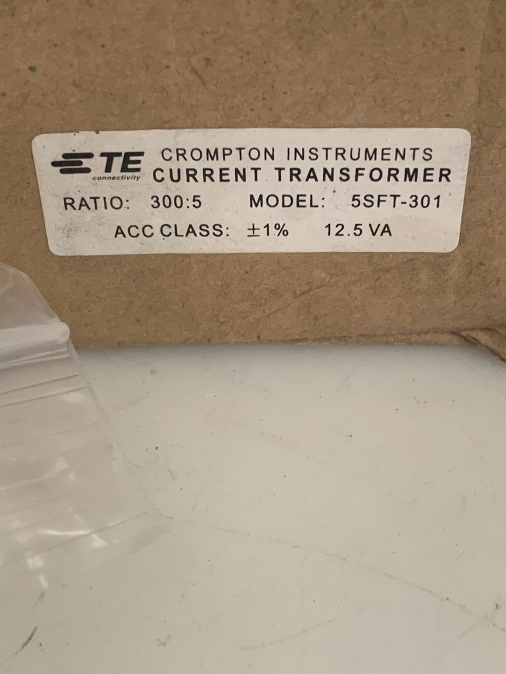 LOT OF 3 CROMPTON INSTRUMENTS CURRENT TRANSFORMER RATIO 300:5A