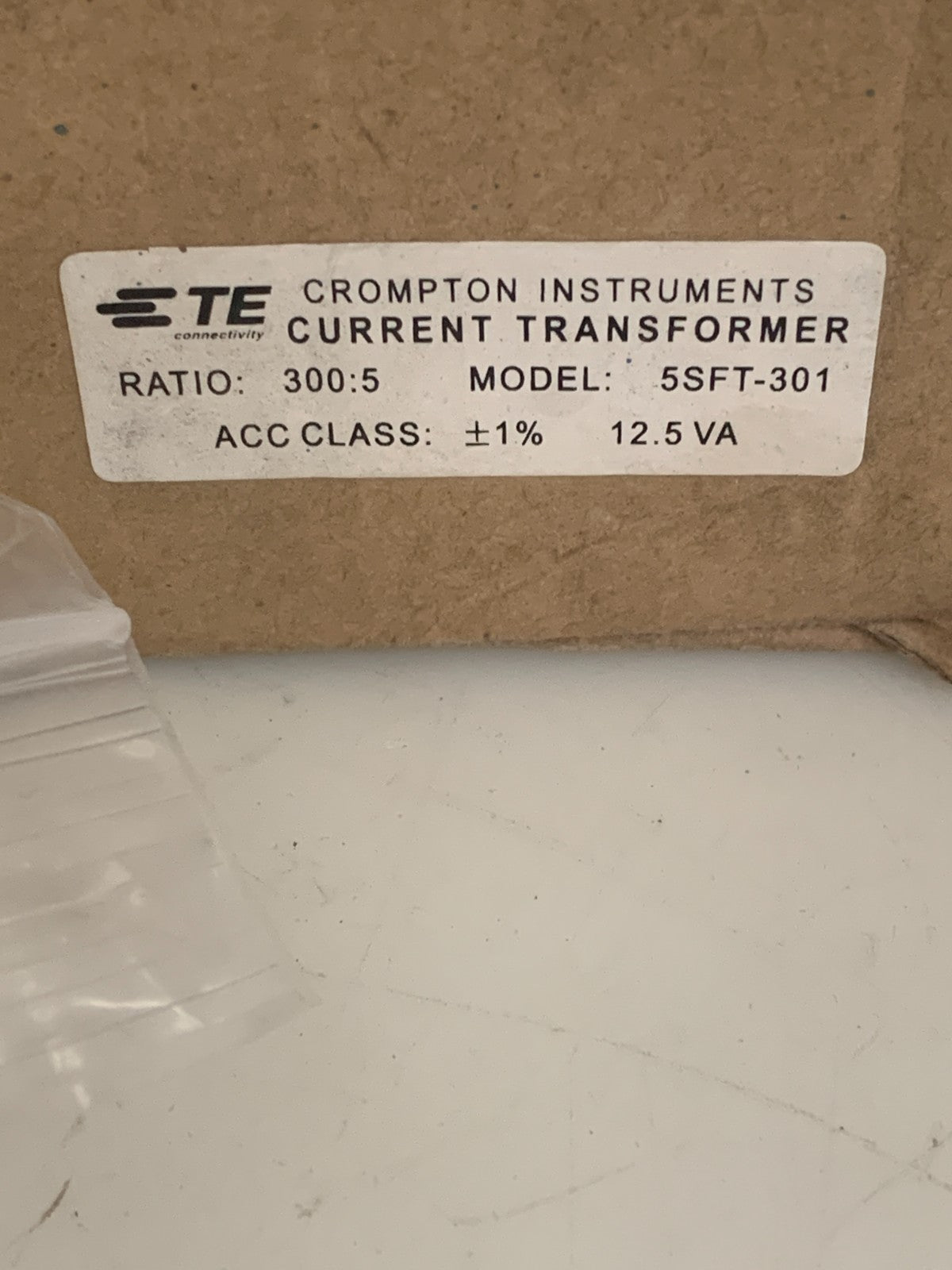 LOT OF 3 CROMPTON INSTRUMENTS CURRENT TRANSFORMER RATIO 300:5A