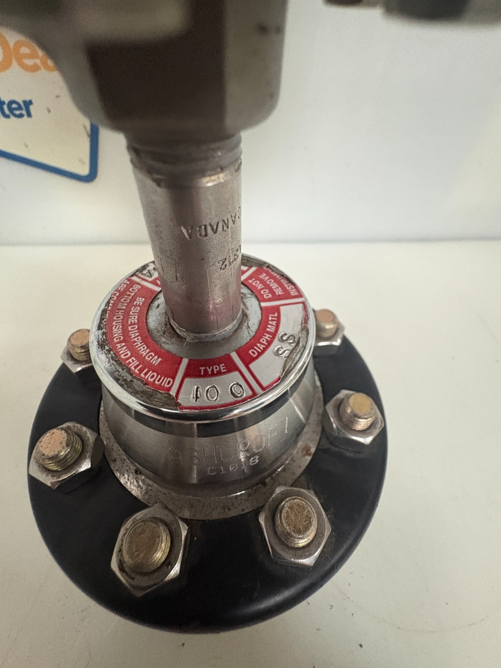 ASHCROFT DIFFERENTIAL PRESSURE SWITCH B424B W/PRESSURE GAUGE C1018 TYPE 1002