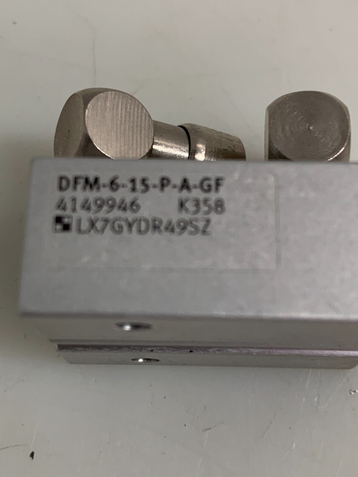 FESTO GUIDED ACTUATOR DFM-6-15-P-A-GF 4149946 NEVER USED W/ FITTING