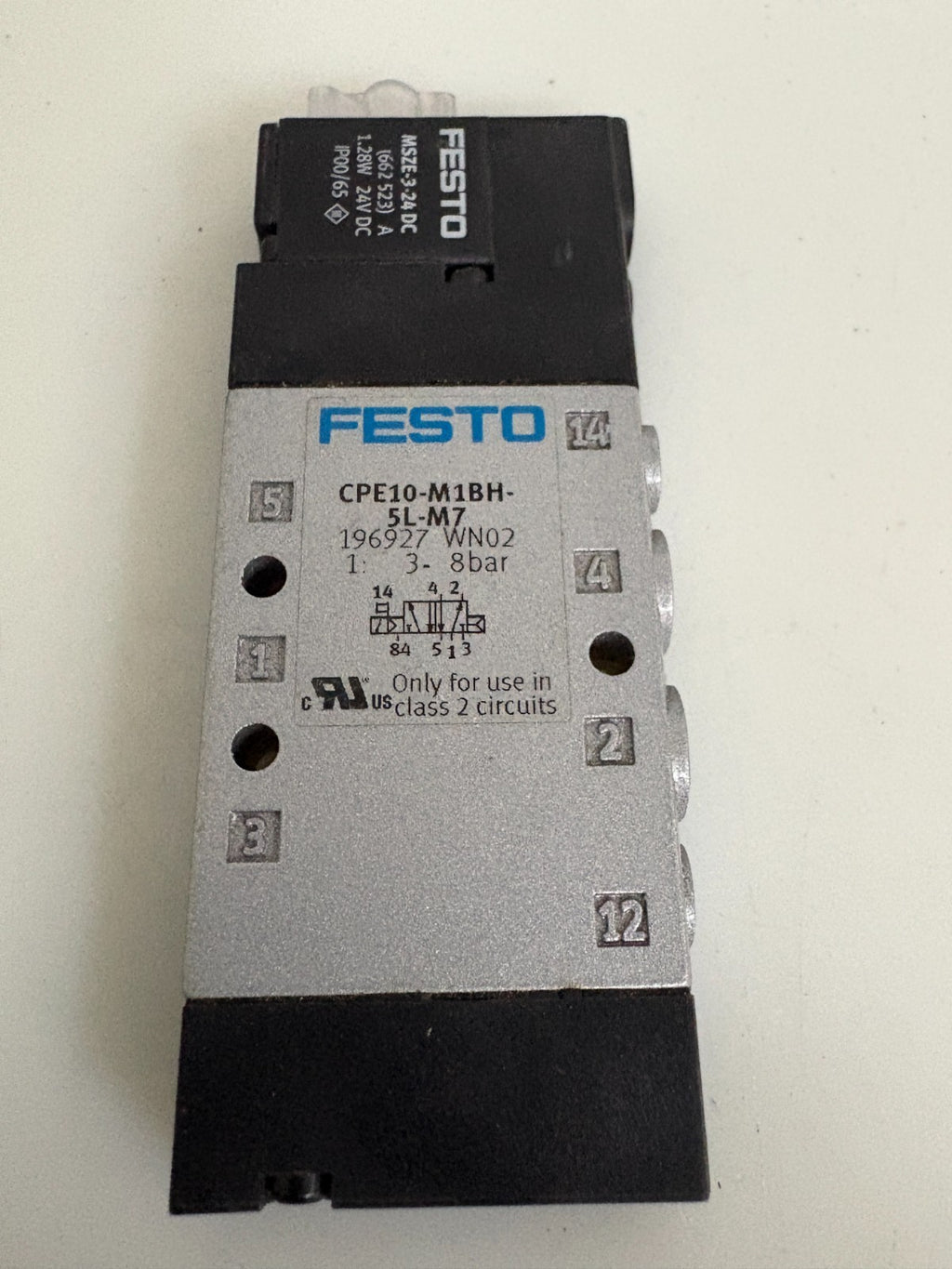 LOT OF 2 FESTO SOLENOID VALVE CPE10-M1BH-5L-M7 1969271