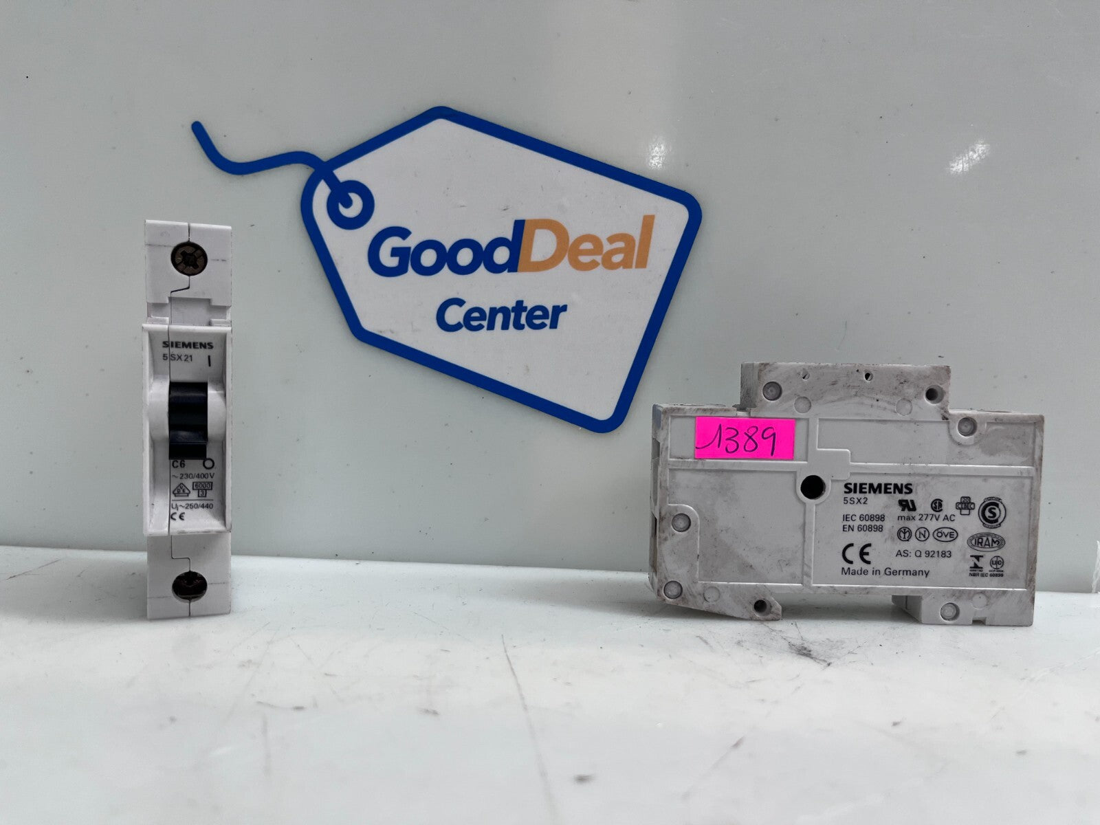 SIEMENS 5SX21C6 Pole Circuit Breaker 5SX21 C6 (Lot of 2)