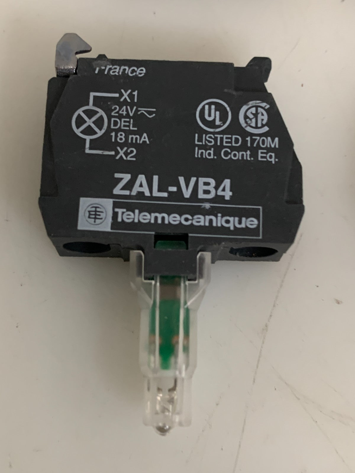 MIX LOT OF 6  TELEMECANIQUE CONTACT BLOCK  4XZBE-101  1XZBE-102 1XZAL-VB4