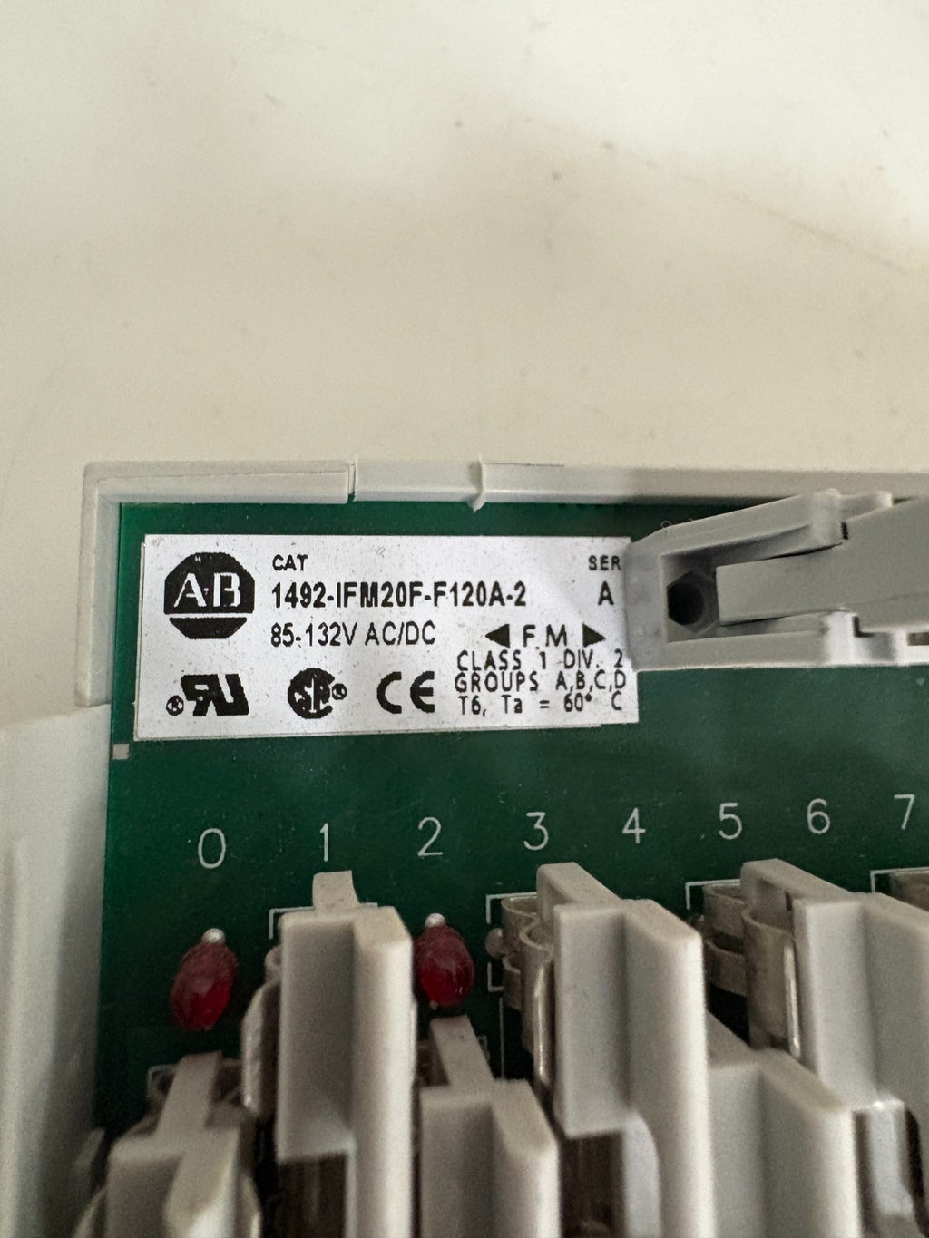 ALLEN BRADLEY FUSIBLE ANALOG INTERFACE MODULE 1492-IFM20F-F120A-2 SERIE A