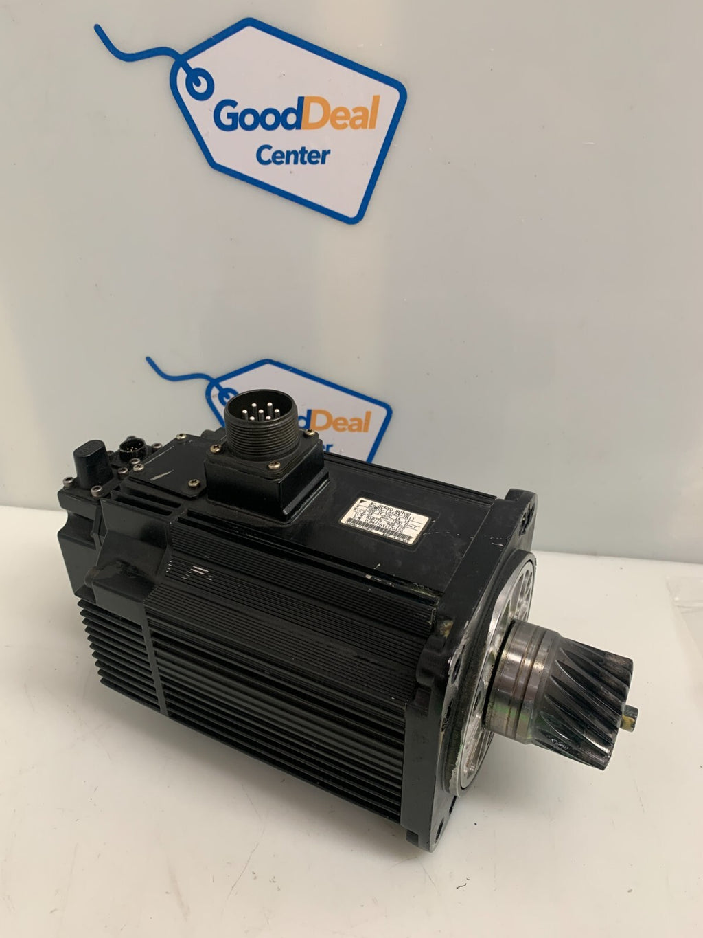 Yaskawa SGMRS-13A2A-YR11 Servo Motor w/ Encoder