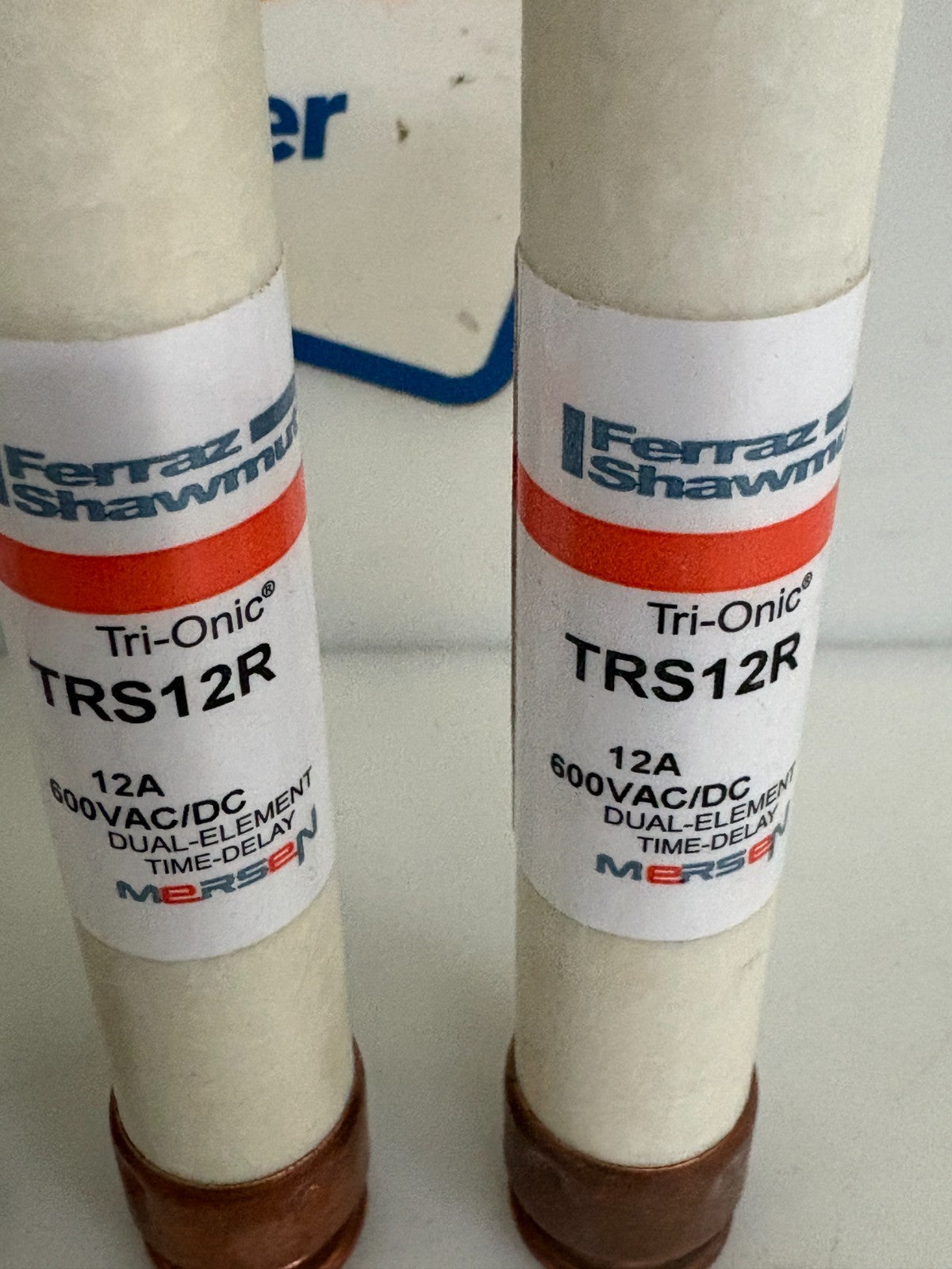 LOT OF 4 FERRAZ SHAWMUT TRI-ONIC 12A 600V TRS12R FUSE1